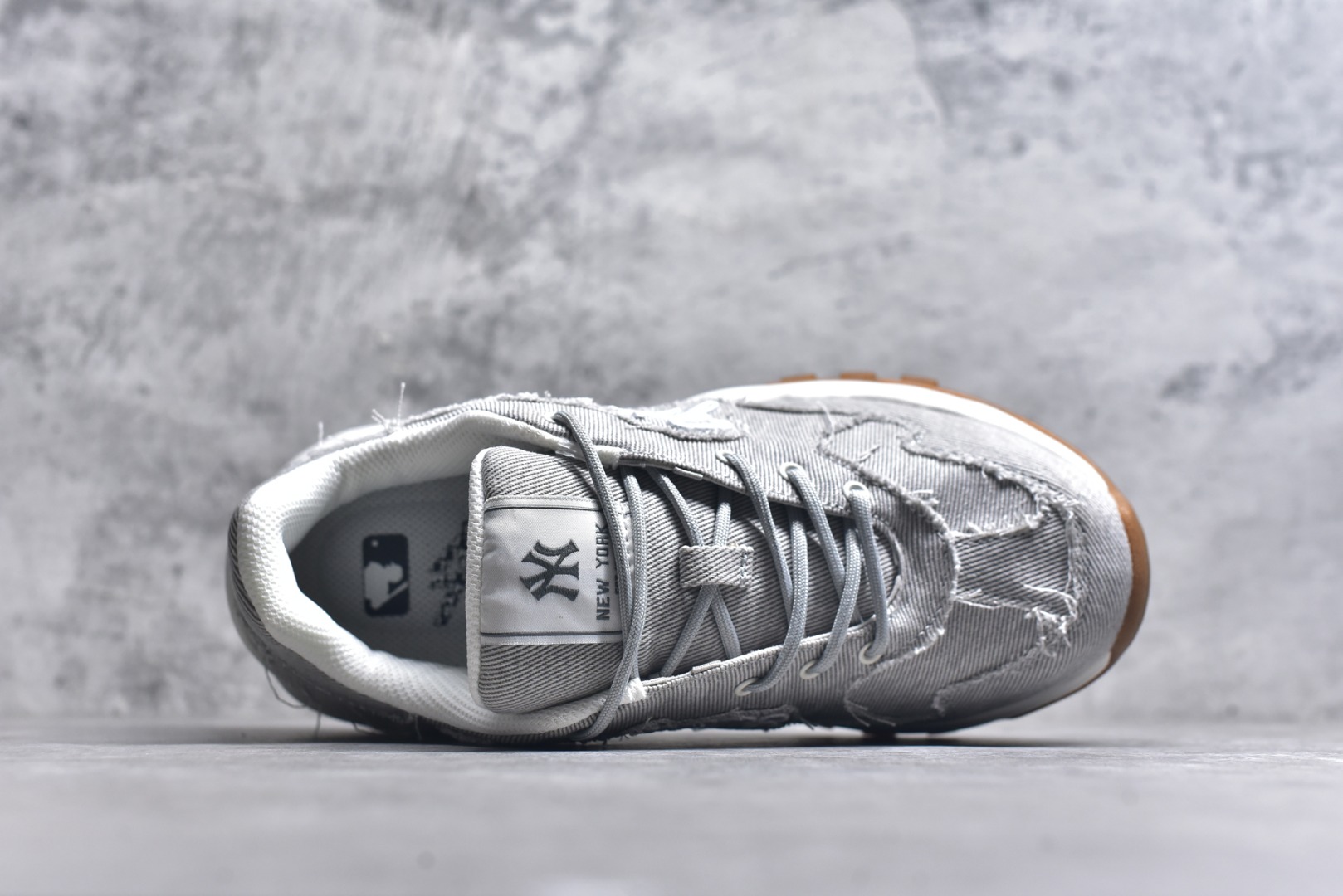 图片[4]-#NY MLB Bigball Chunky Vintage Cursive 纽约洋基队 增高厚底跑鞋 3ASHVT25N50GRL 尺码：35 36 36.5 37.5 38 38.5 39 40 40.5 41 42 42.5 43 44-选品中心