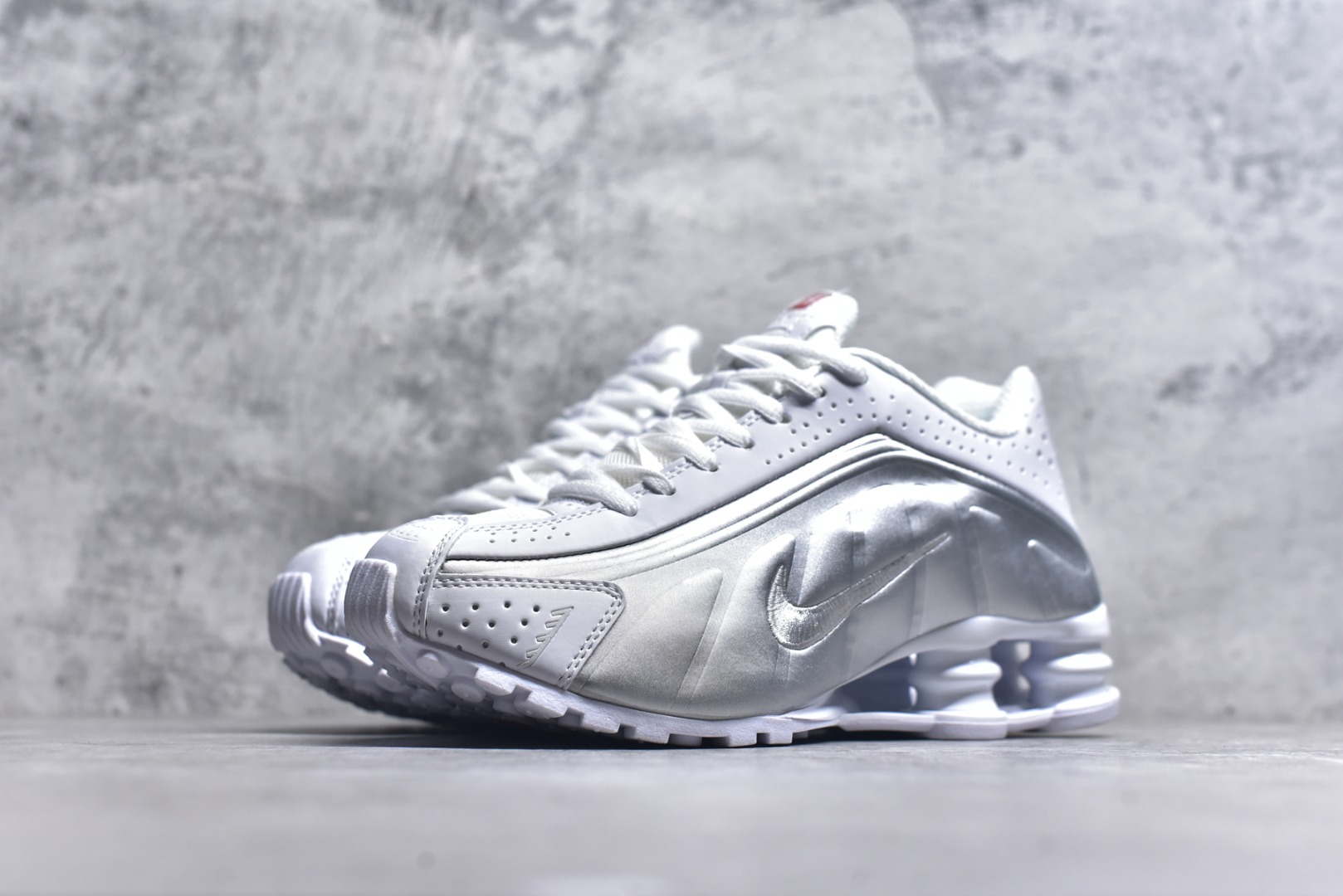 图片[2]-#Nike Shox R4 高科技专利气柱弹簧跑步鞋 子弹 文斯卡特 原厂材质 随意对比任何版本 货号：AR3565 101 尺码：36-45-选品中心