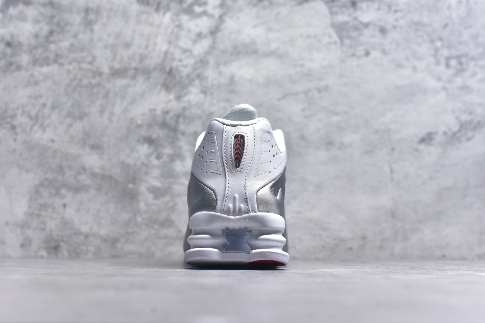 图片[5]-#Nike Shox R4 高科技专利气柱弹簧跑步鞋 子弹 文斯卡特 原厂材质 随意对比任何版本 货号：AR3565 101 尺码：36-45-选品中心