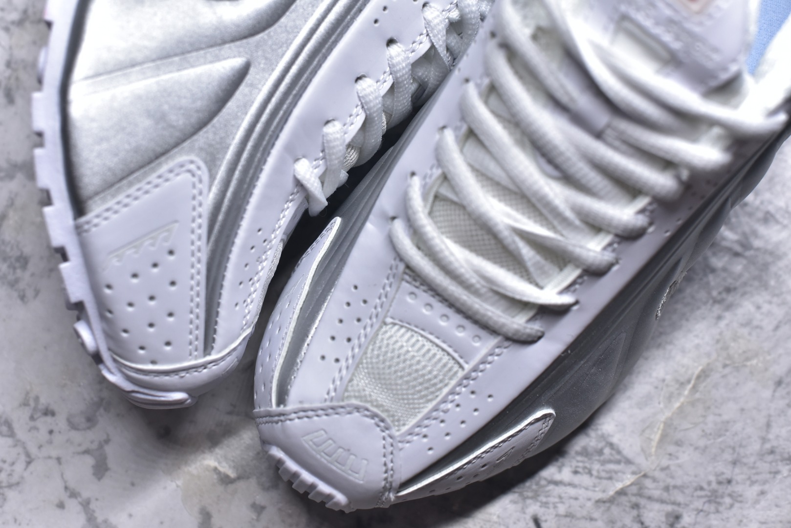 图片[8]-#Nike Shox R4 高科技专利气柱弹簧跑步鞋 子弹 文斯卡特 原厂材质 随意对比任何版本 货号：AR3565 101 尺码：36-45-选品中心