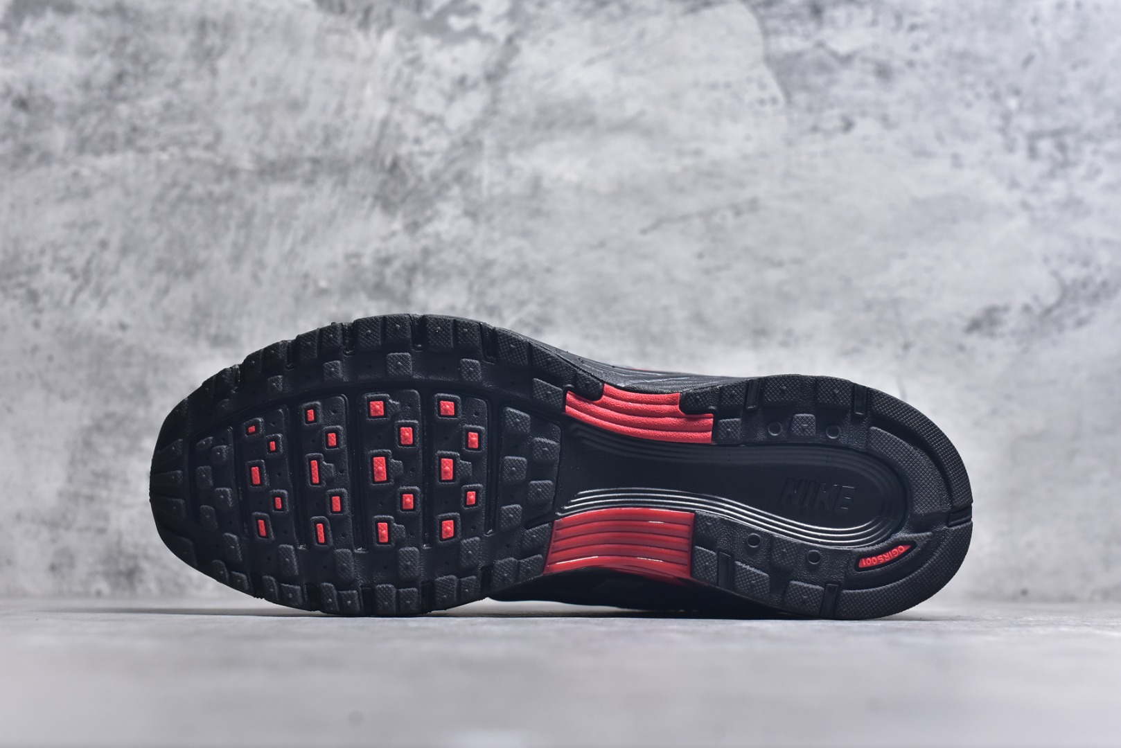 图片[6]-#NK P-6000 系列低帮复古老爹风休闲运动舒适慢跑鞋 IF6199-001 购入原鞋原装纸板楦头开发 独家私模四层组合大底 市场唯一正确版本 良心定价 新配色陆续出货 进口三文治网面 融合 Pegasus 过往运动鞋设计 助力 21 世纪早期跑步运动跃升时尚新高度 采用透气网眼布、运动风格线条和耐穿覆面 兼具吸睛外观和舒适感受 中底泡绵以田径赛道为灵感 打造厚实设计 缔造出众缓震性能 尺码：36 36.5 37.5 38 38.5 39 40 40.5 41 42 42.5 43 44 44.5 45-选品中心