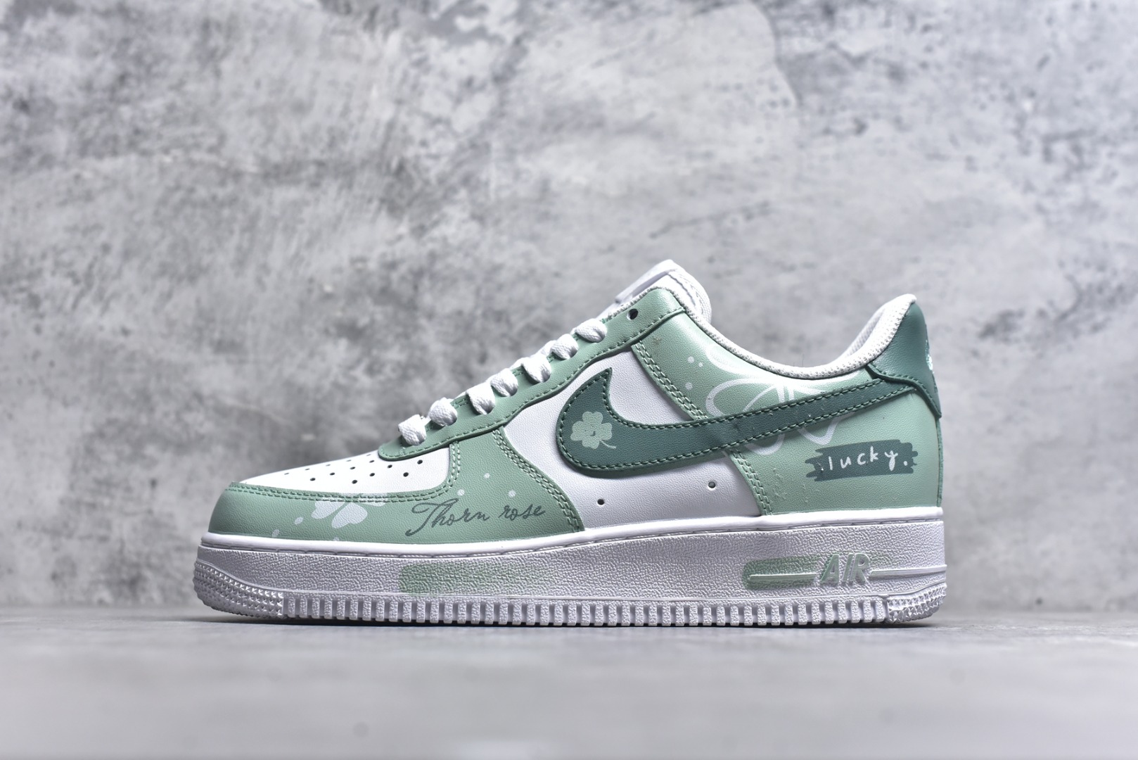 #Nike Air Force 1\'07 Low 幸运草 空军一号低帮休闲板鞋 ZH0316-098 #原楦头原纸板 原装鞋盒 定制五金配件 内置全掌气垫 原厂鞋底 尺码：36 36.5 37.5 38 38.5 39 40 40.5 41 42 42.5 43 44 44.5 45 9.D4-选品中心