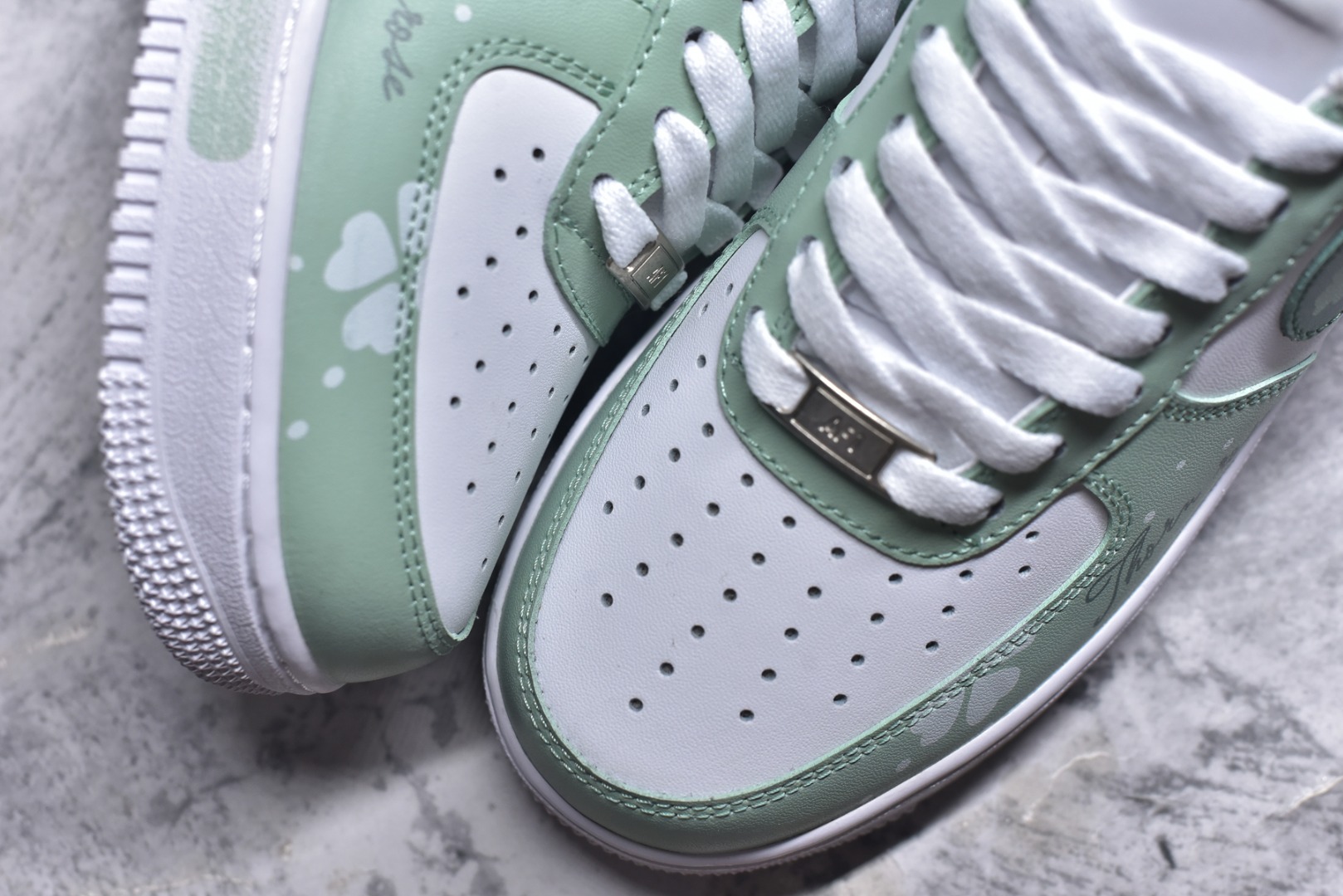 图片[8]-#Nike Air Force 1\’07 Low 幸运草 空军一号低帮休闲板鞋 ZH0316-098 #原楦头原纸板 原装鞋盒 定制五金配件 内置全掌气垫 原厂鞋底 尺码：36 36.5 37.5 38 38.5 39 40 40.5 41 42 42.5 43 44 44.5 45 9.D4-选品中心