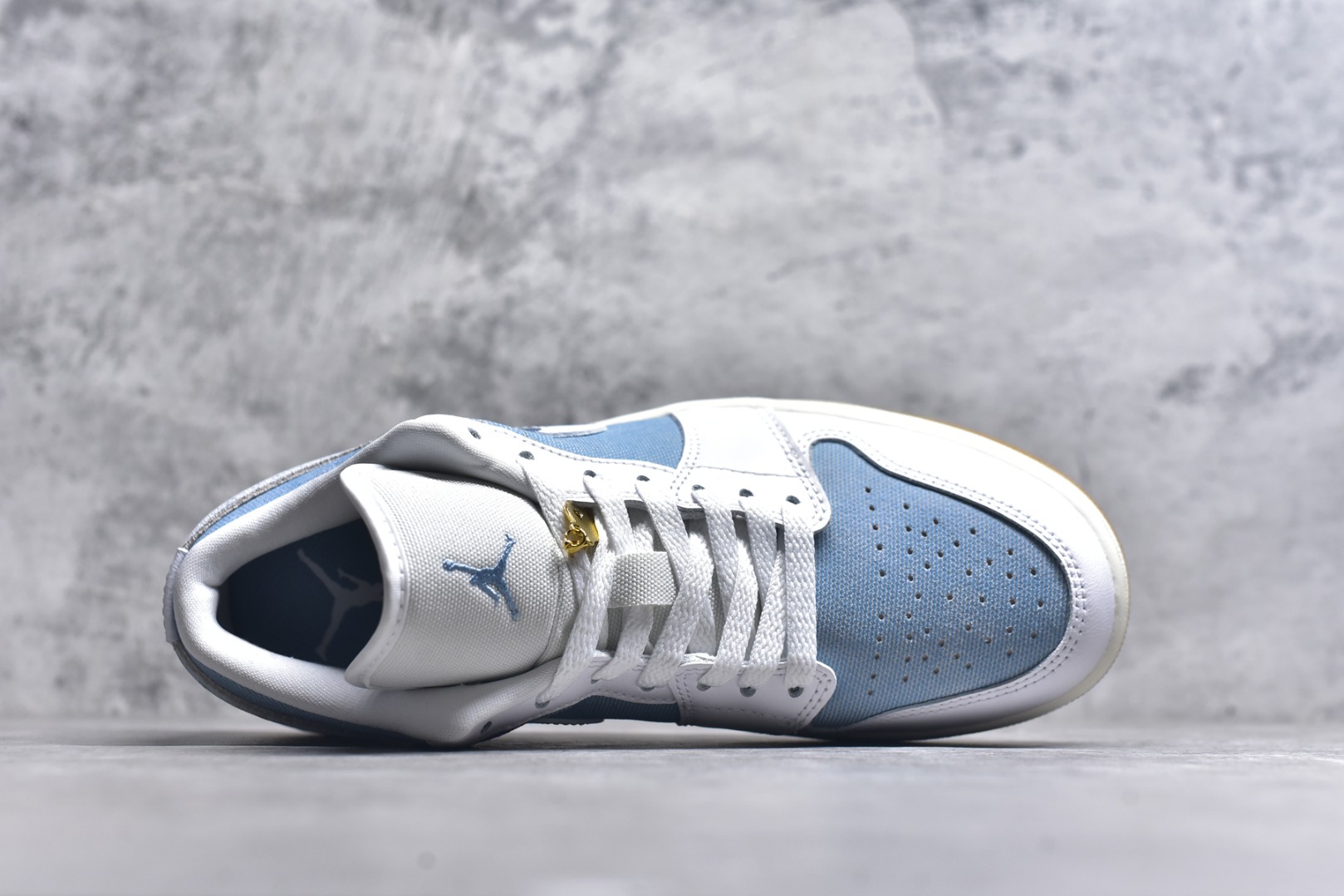 图片[4]-#Air Jordan 1 Low Denim ”Worn Blue“ 丹宁牛仔 低帮复古文化篮球鞋 #市售最高品质 原鞋开发 大厂代工流水线打造 公司货既视感 细节随意对比 货号：HQ2004-400 尺码：40 40.5 41 42 42.5 43 44 44.5 45 46-选品中心