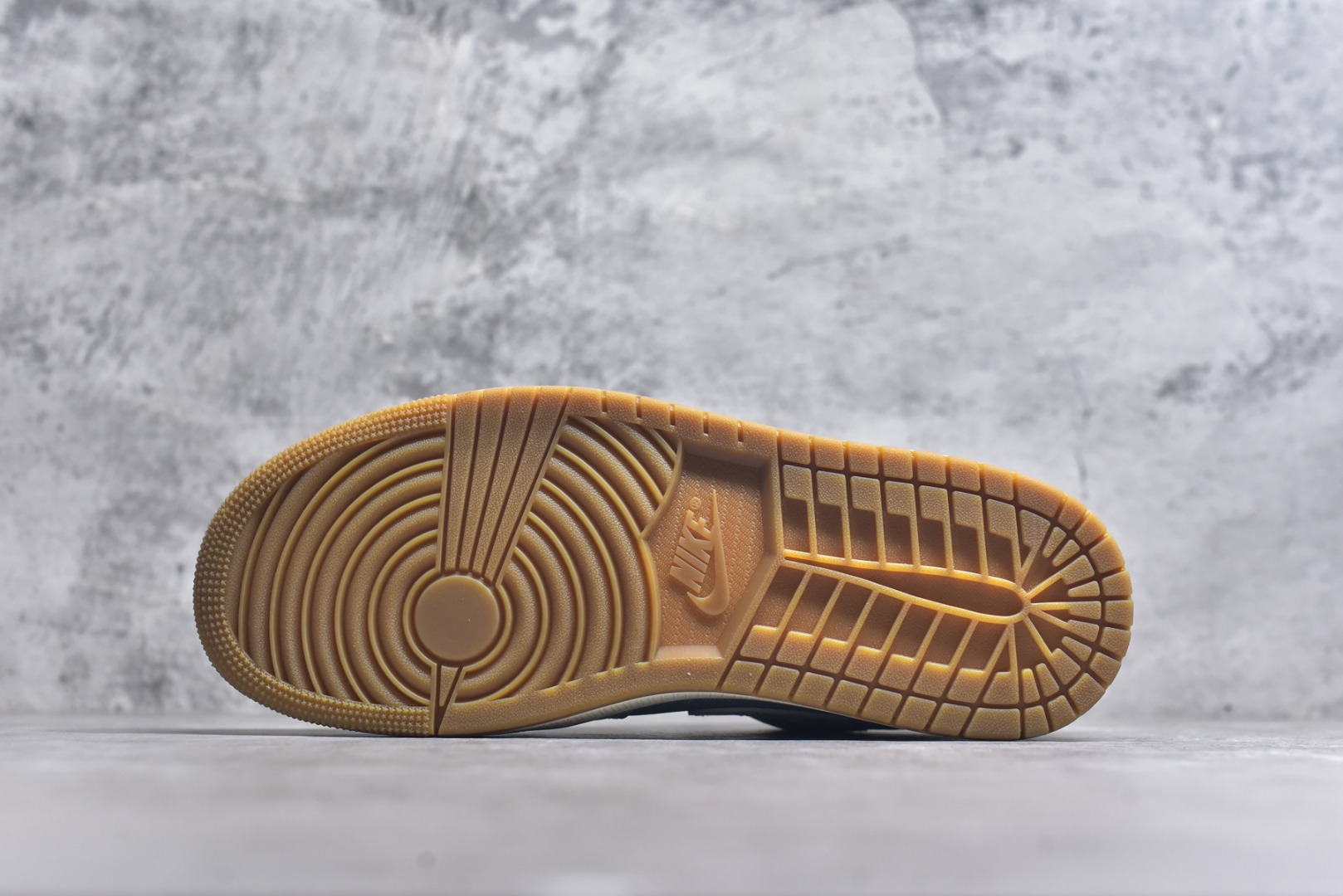 图片[6]-#Air Jordan 1 Low Denim ”Worn Blue“ 丹宁牛仔 低帮复古文化篮球鞋 #市售最高品质 原鞋开发 大厂代工流水线打造 公司货既视感 细节随意对比 货号：HQ2004-400 尺码：40 40.5 41 42 42.5 43 44 44.5 45 46-选品中心