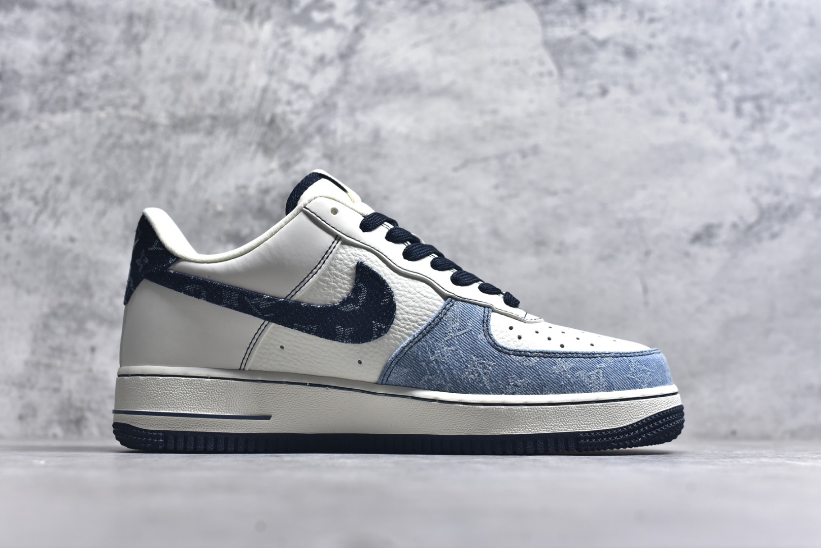 图片[3]-#Nike Air Force 1\’07 Low LV联名 拼接牛仔 空军一号低帮休闲板鞋 SC0601-556 #原楦头原纸板 原装鞋盒 定制五金配件 内置全掌气垫 原厂鞋底 尺码：36 36.5 37.5 38 38.5 39 40 40.5 41 42 42.5 43 44 44.5 45 9.D4-选品中心