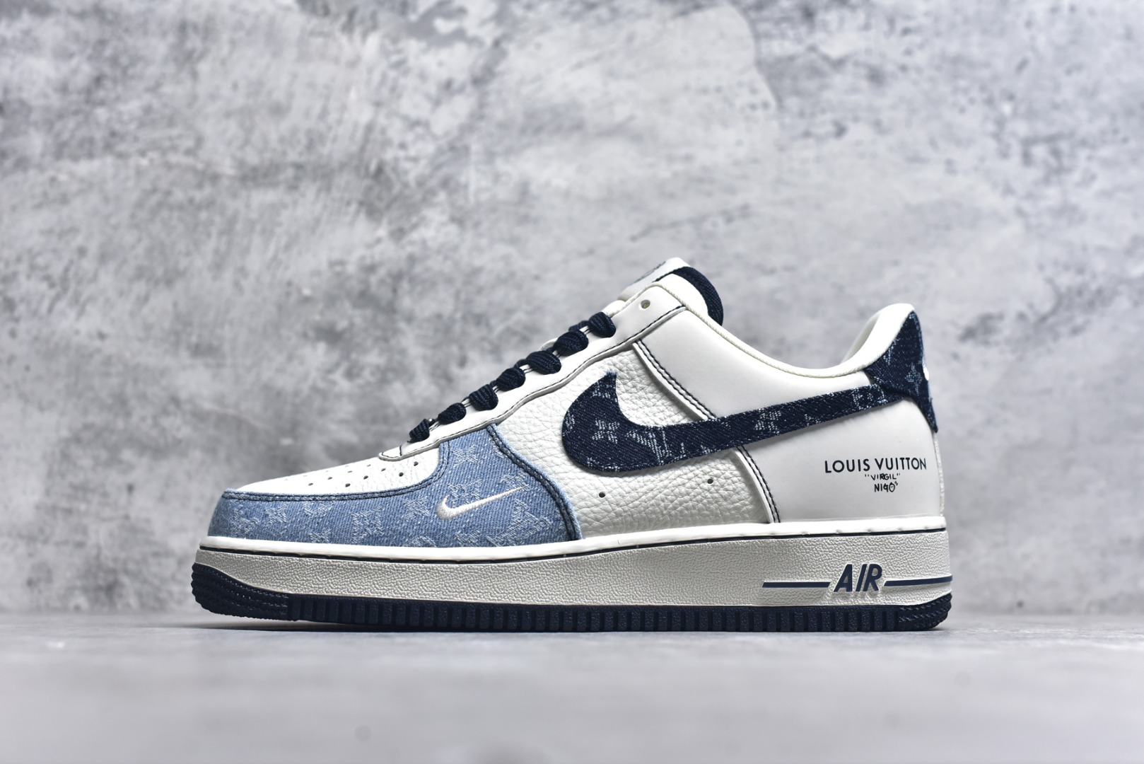 #Nike Air Force 1\'07 Low LV联名 拼接牛仔 空军一号低帮休闲板鞋 SC0601-556 #原楦头原纸板 原装鞋盒 定制五金配件 内置全掌气垫 原厂鞋底 尺码：36 36.5 37.5 38 38.5 39 40 40.5 41 42 42.5 43 44 44.5 45 9.D4-选品中心