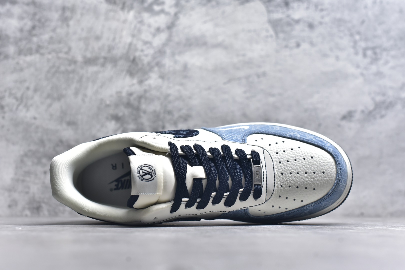 图片[4]-#Nike Air Force 1\’07 Low LV联名 拼接牛仔 空军一号低帮休闲板鞋 SC0601-556 #原楦头原纸板 原装鞋盒 定制五金配件 内置全掌气垫 原厂鞋底 尺码：36 36.5 37.5 38 38.5 39 40 40.5 41 42 42.5 43 44 44.5 45 9.D4-选品中心