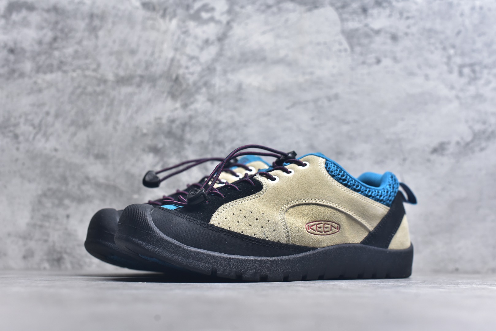 图片[2]-#Keen Jasper Rocks SP 美国人气户外品牌-科恩贾斯珀都市系列复古低帮系带户外风露营徒步登山运动训练鞋 原楦型开发纸版 采用固色翻毛皮鞋面材质 内嵌高密度EVA发泡缓震脚垫 外置一体式包裹防滑防剐蹭耐磨橡胶大底 向经典的90年代致敬 山系神级鞋履 尺码：35-46（含半码）-选品中心