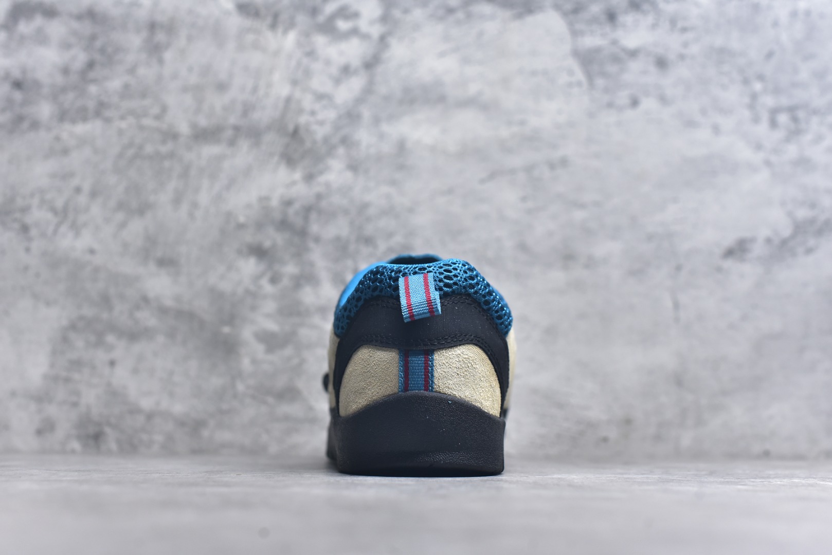 图片[5]-#Keen Jasper Rocks SP 美国人气户外品牌-科恩贾斯珀都市系列复古低帮系带户外风露营徒步登山运动训练鞋 原楦型开发纸版 采用固色翻毛皮鞋面材质 内嵌高密度EVA发泡缓震脚垫 外置一体式包裹防滑防剐蹭耐磨橡胶大底 向经典的90年代致敬 山系神级鞋履 尺码：35-46（含半码）-选品中心