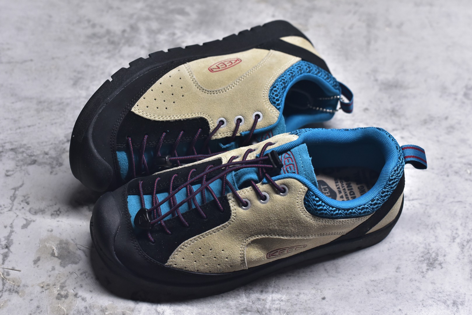 图片[7]-#Keen Jasper Rocks SP 美国人气户外品牌-科恩贾斯珀都市系列复古低帮系带户外风露营徒步登山运动训练鞋 原楦型开发纸版 采用固色翻毛皮鞋面材质 内嵌高密度EVA发泡缓震脚垫 外置一体式包裹防滑防剐蹭耐磨橡胶大底 向经典的90年代致敬 山系神级鞋履 尺码：35-46（含半码）-选品中心