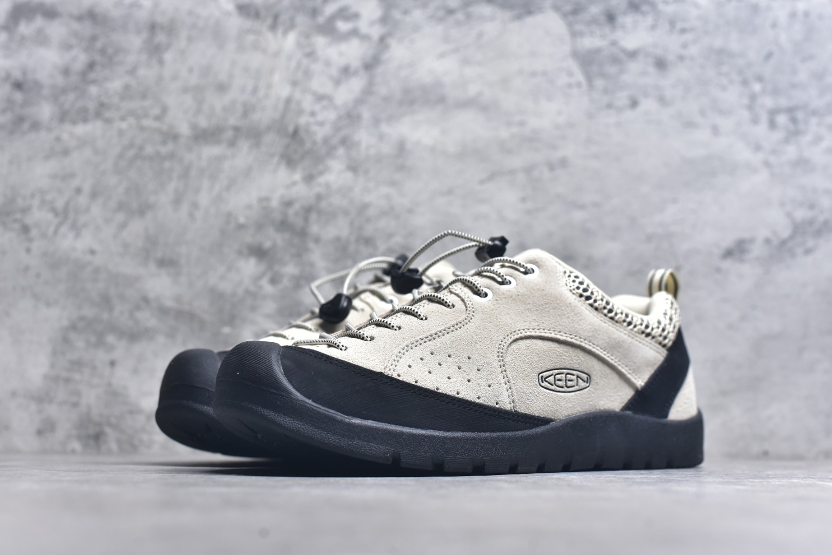 图片[2]-#Keen Jasper Rocks SP 美国人气户外品牌-科恩贾斯珀都市系列复古低帮系带户外风露营徒步登山运动训练鞋 原楦型开发纸版 采用固色翻毛皮鞋面材质 内嵌高密度EVA发泡缓震脚垫 外置一体式包裹防滑防剐蹭耐磨橡胶大底 向经典的90年代致敬 山系神级鞋履 尺码：35-46（含半码）-选品中心