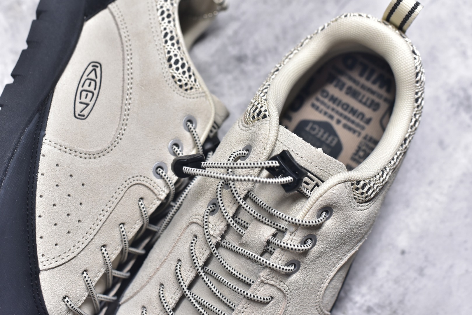 图片[9]-#Keen Jasper Rocks SP 美国人气户外品牌-科恩贾斯珀都市系列复古低帮系带户外风露营徒步登山运动训练鞋 原楦型开发纸版 采用固色翻毛皮鞋面材质 内嵌高密度EVA发泡缓震脚垫 外置一体式包裹防滑防剐蹭耐磨橡胶大底 向经典的90年代致敬 山系神级鞋履 尺码：35-46（含半码）-选品中心