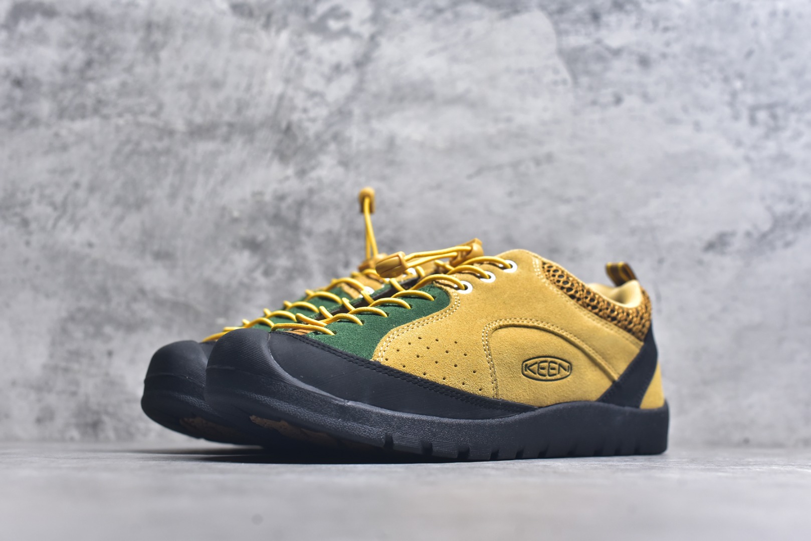 图片[2]-#Keen Jasper Rocks SP 美国人气户外品牌-科恩贾斯珀都市系列复古低帮系带户外风露营徒步登山运动训练鞋 原楦型开发纸版 采用固色翻毛皮鞋面材质 内嵌高密度EVA发泡缓震脚垫 外置一体式包裹防滑防剐蹭耐磨橡胶大底 向经典的90年代致敬 山系神级鞋履 尺码：35-46（含半码）-选品中心