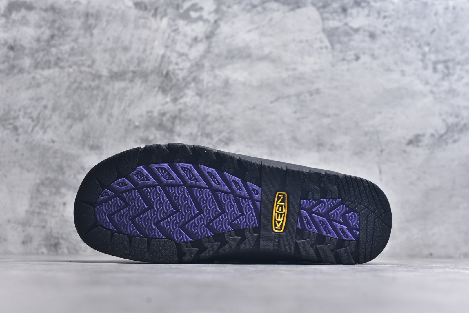 图片[6]-#Keen Jasper Rocks SP 美国人气户外品牌-科恩贾斯珀都市系列复古低帮系带户外风露营徒步登山运动训练鞋 原楦型开发纸版 采用固色翻毛皮鞋面材质 内嵌高密度EVA发泡缓震脚垫 外置一体式包裹防滑防剐蹭耐磨橡胶大底 向经典的90年代致敬 山系神级鞋履 尺码：35-46（含半码）-选品中心