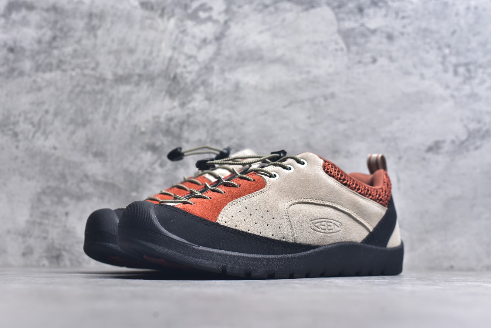 图片[2]-#Keen Jasper Rocks SP 美国人气户外品牌-科恩贾斯珀都市系列复古低帮系带户外风露营徒步登山运动训练鞋 原楦型开发纸版 采用固色翻毛皮鞋面材质 内嵌高密度EVA发泡缓震脚垫 外置一体式包裹防滑防剐蹭耐磨橡胶大底 向经典的90年代致敬 山系神级鞋履 尺码：35-46（含半码）-选品中心