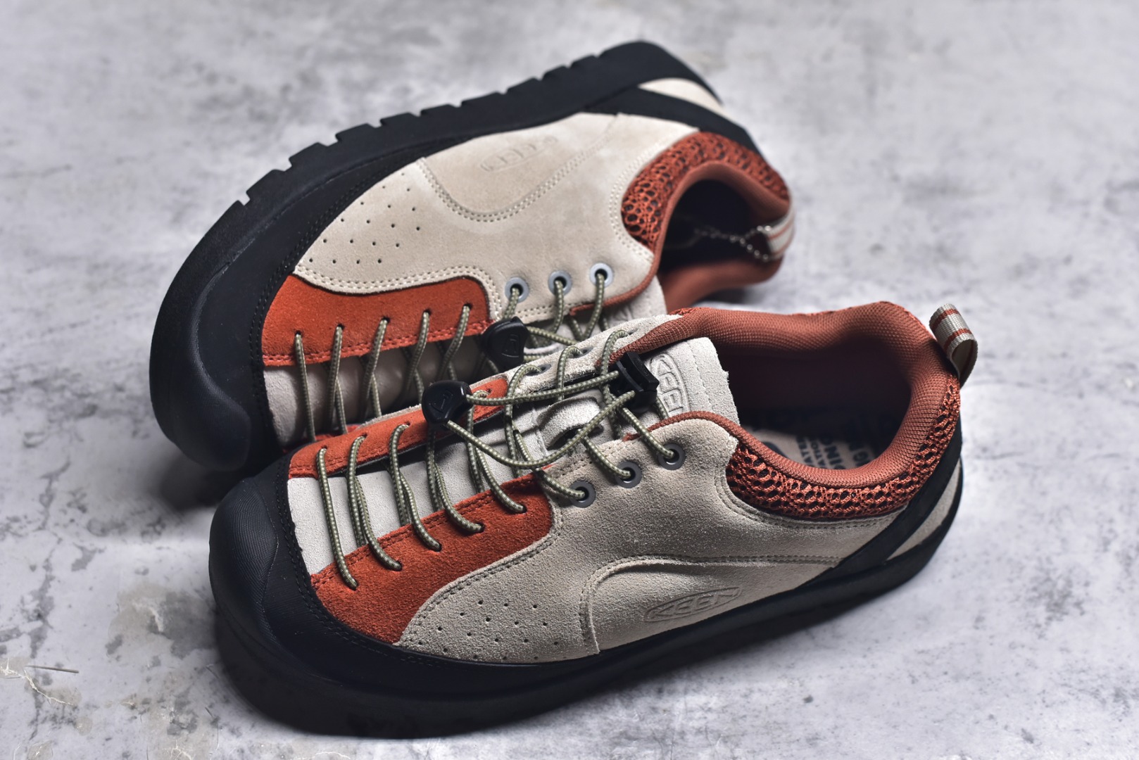 图片[7]-#Keen Jasper Rocks SP 美国人气户外品牌-科恩贾斯珀都市系列复古低帮系带户外风露营徒步登山运动训练鞋 原楦型开发纸版 采用固色翻毛皮鞋面材质 内嵌高密度EVA发泡缓震脚垫 外置一体式包裹防滑防剐蹭耐磨橡胶大底 向经典的90年代致敬 山系神级鞋履 尺码：35-46（含半码）-选品中心