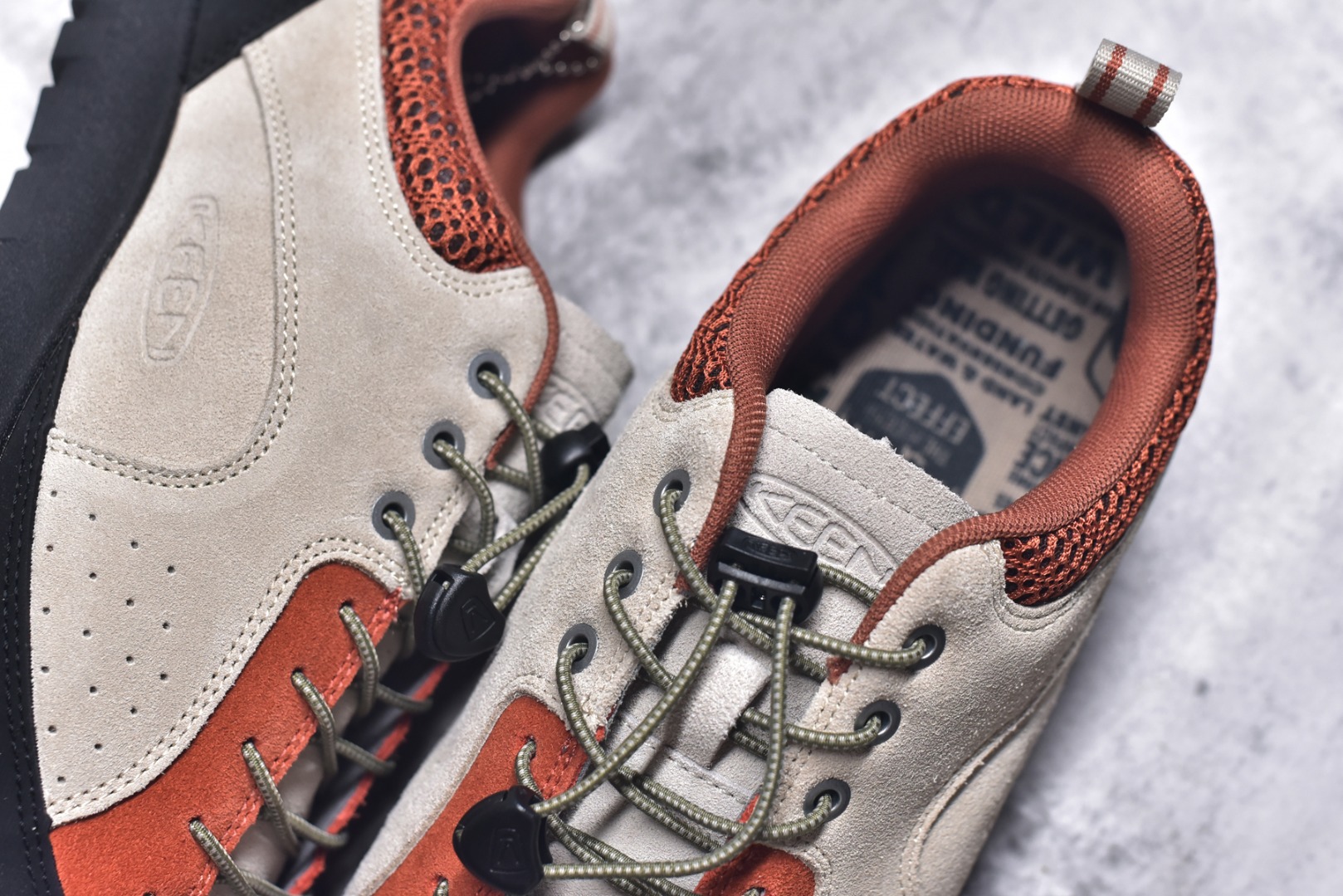 图片[9]-#Keen Jasper Rocks SP 美国人气户外品牌-科恩贾斯珀都市系列复古低帮系带户外风露营徒步登山运动训练鞋 原楦型开发纸版 采用固色翻毛皮鞋面材质 内嵌高密度EVA发泡缓震脚垫 外置一体式包裹防滑防剐蹭耐磨橡胶大底 向经典的90年代致敬 山系神级鞋履 尺码：35-46（含半码）-选品中心