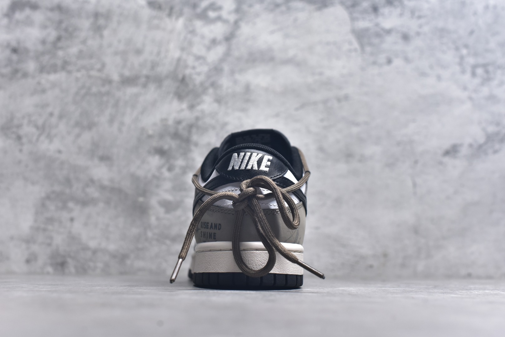 图片[5]-#Nike SB Dunk Low \”Just Do It\” 绑带 周年高端定制 低帮休闲板鞋 DD1503-101 #定制鞋盒 超高清洁度 皮料切割干净无任何毛边 细节完美 尺码：40 40.5 41 42 42.5 43 44 44.5 45 46 9.E5-选品中心