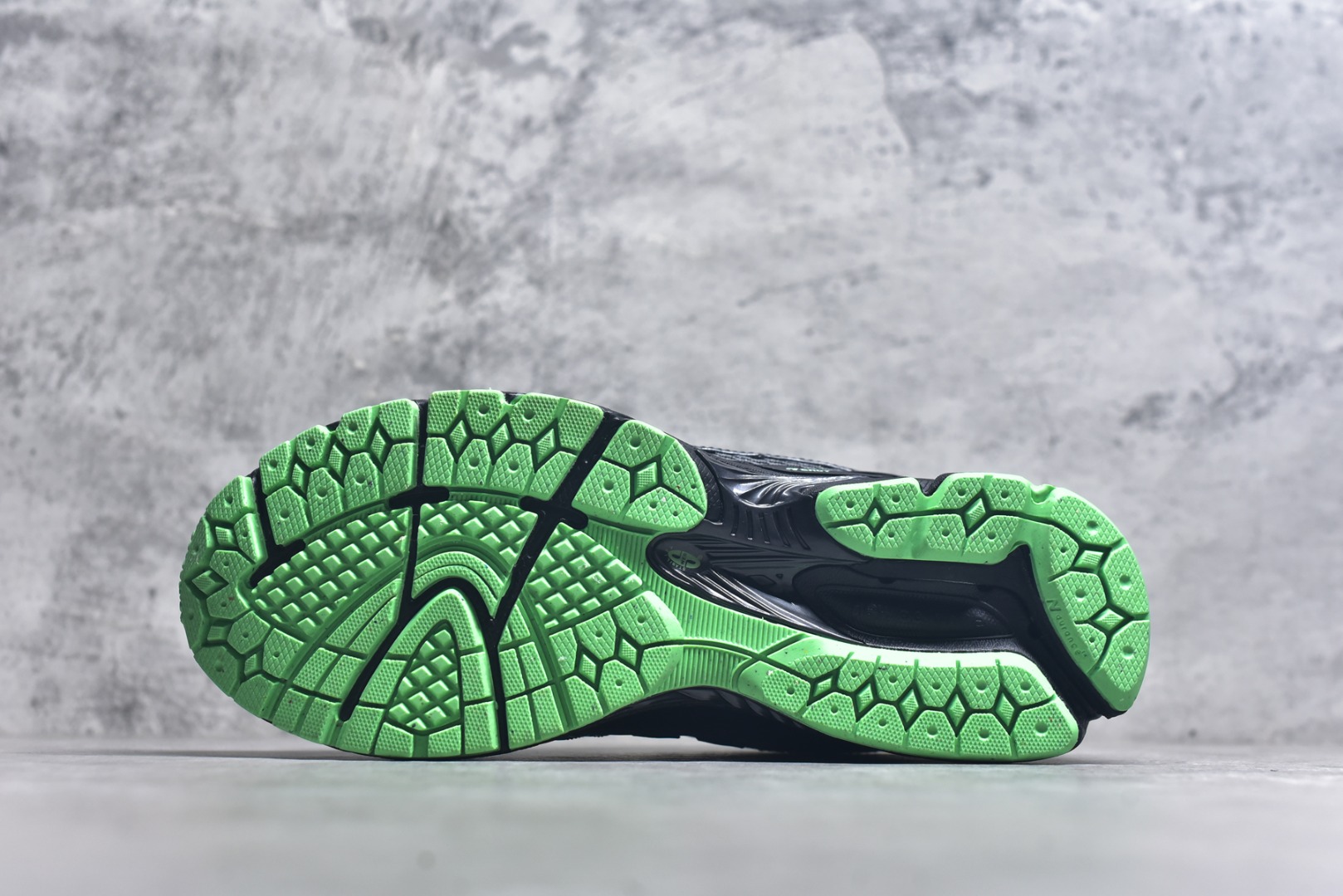 图片[6]-#New Balance 1906系列复古老爹风休闲运动慢跑鞋 U1906RCT #采用轻质牛剖革拼接透气网眼衬垫织物鞋面材质 T-Beam大底提供足步弓支撑，保持步态稳定 后跟搭载外露缓震胶 尺码：36 37 37.5 38 38.5 39 40 40.5 41 42 42.5 43 44 44.5 45 46.5 3.C3-选品中心