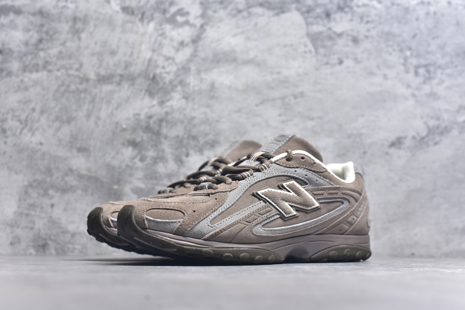 图片[2]-#New Balance 204L系列 新百伦 薄底鞋 薄底皮质鞋带德训系 减震耐磨包裹性支撑轻便 低帮 生活休闲鞋 货号：U204LMMA 尺码：36-44（半）-选品中心