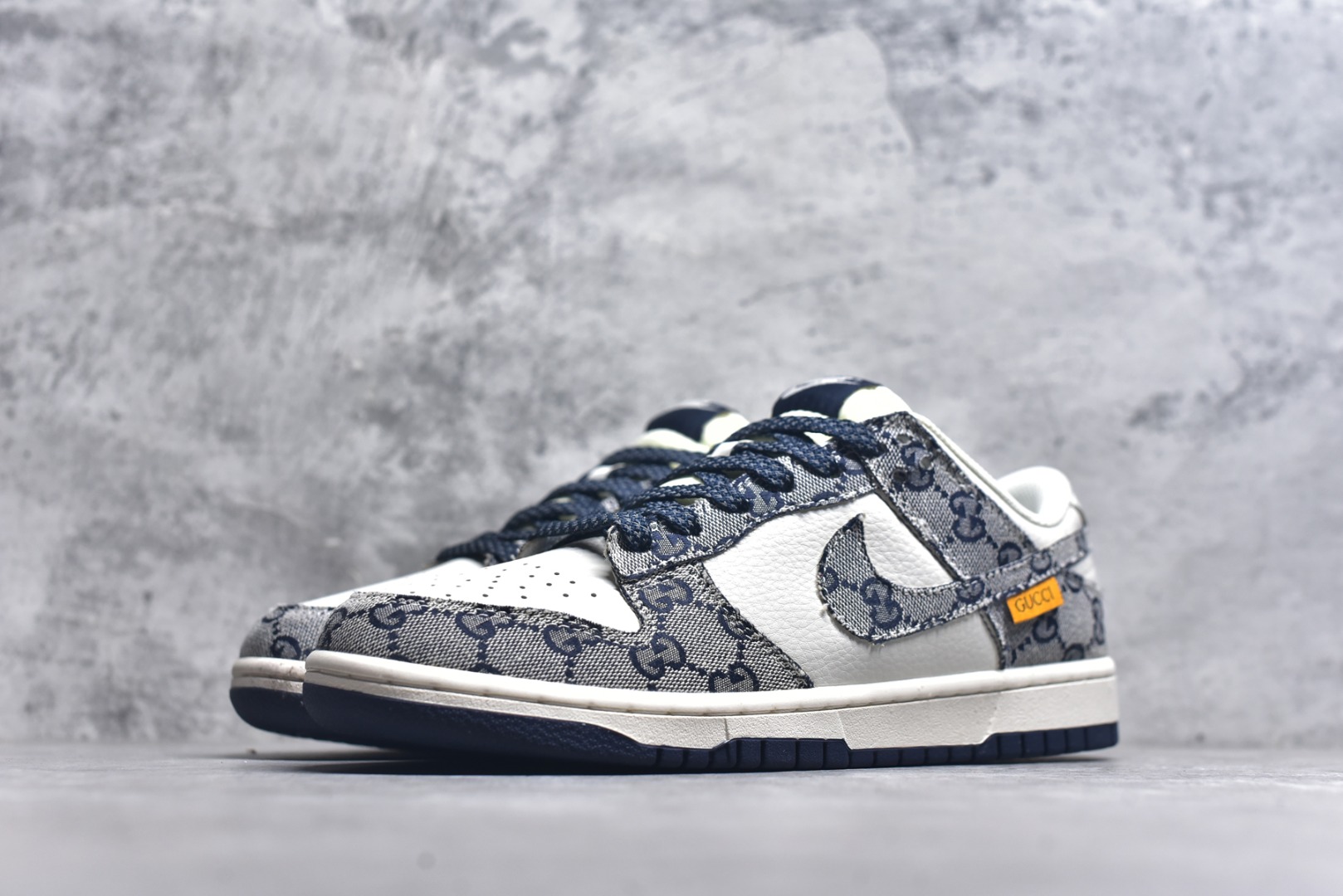 图片[2]-#Nk SB Dunk Low 古驰联名-墨蓝 周年高端定制 低帮休闲板鞋 BB9676-313 #定制鞋盒 大厂纯原品质出货 超高清洁度 皮料切割干净无任何毛边 细节完美 尺码：36 36.5 37.5 38 38.5 39 40 40.5 41 42 42.5 43 44 44.5 45 9.E5-选品中心