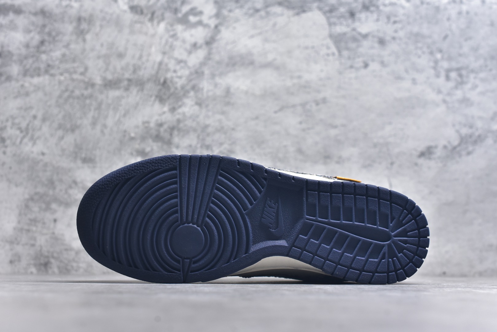 图片[6]-#Nk SB Dunk Low 古驰联名-墨蓝 周年高端定制 低帮休闲板鞋 BB9676-313 #定制鞋盒 大厂纯原品质出货 超高清洁度 皮料切割干净无任何毛边 细节完美 尺码：36 36.5 37.5 38 38.5 39 40 40.5 41 42 42.5 43 44 44.5 45 9.E5-选品中心