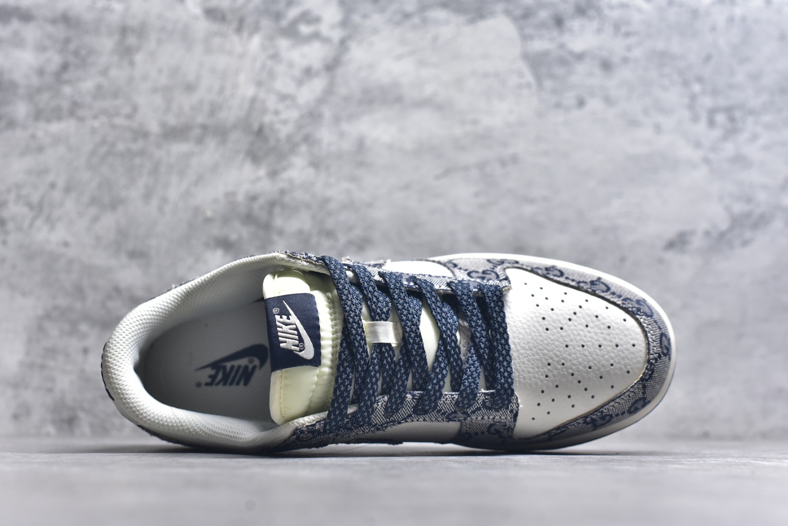 图片[4]-#Nk SB Dunk Low 古驰联名-墨蓝 周年高端定制 低帮休闲板鞋 BB9676-313 #定制鞋盒 大厂纯原品质出货 超高清洁度 皮料切割干净无任何毛边 细节完美 尺码：36 36.5 37.5 38 38.5 39 40 40.5 41 42 42.5 43 44 44.5 45 9.E5-选品中心