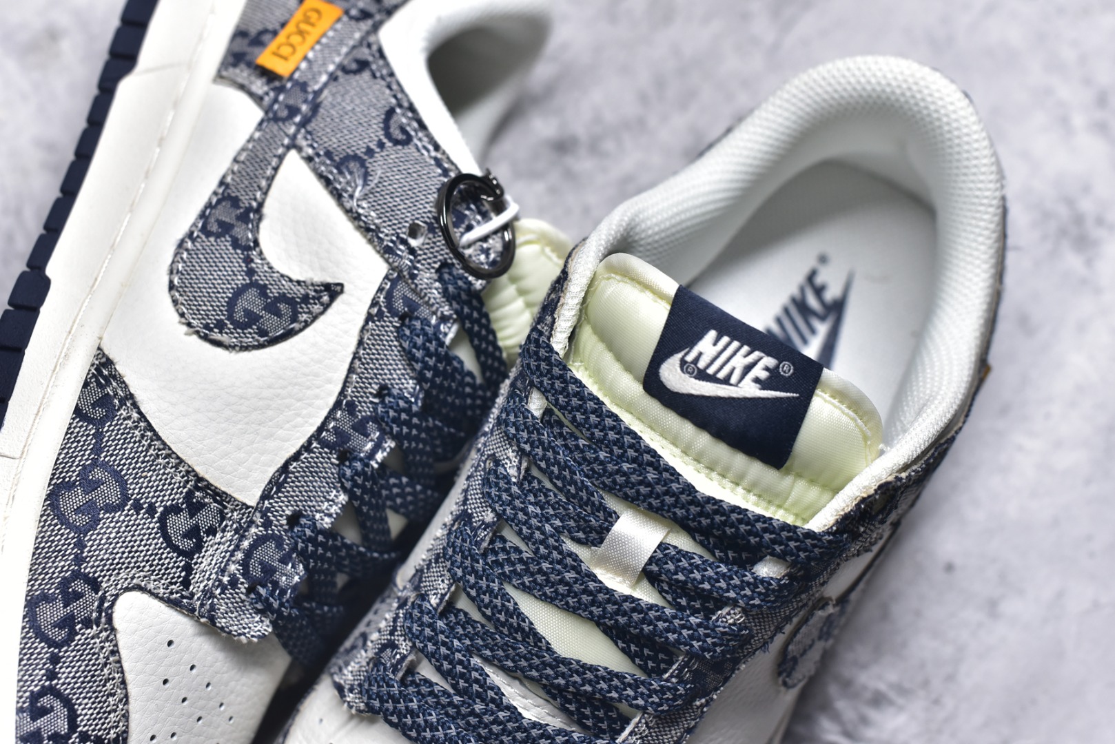 图片[9]-#Nk SB Dunk Low 古驰联名-墨蓝 周年高端定制 低帮休闲板鞋 BB9676-313 #定制鞋盒 大厂纯原品质出货 超高清洁度 皮料切割干净无任何毛边 细节完美 尺码：36 36.5 37.5 38 38.5 39 40 40.5 41 42 42.5 43 44 44.5 45 9.E5-选品中心