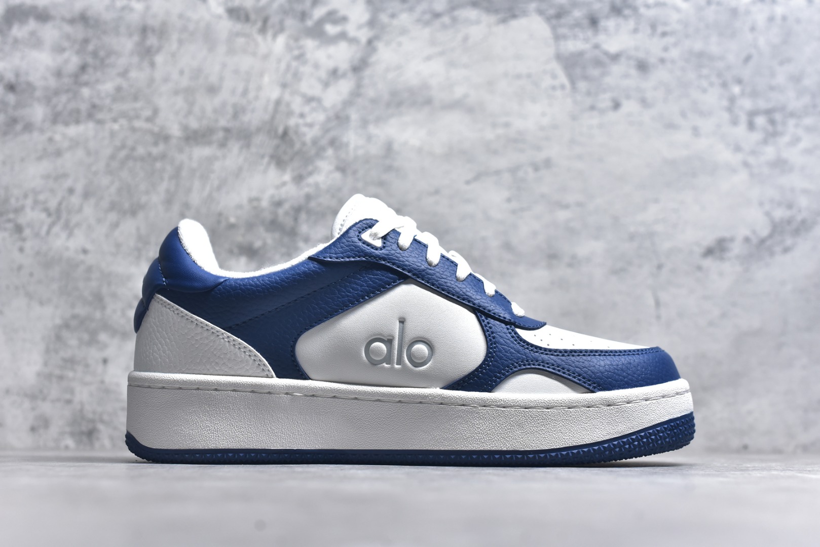 图片[3]-# Alo yoga Recovery Mode 内增高 低帮休闲板鞋 A0685U 海淘代购专供品质 原版开发 市面唯一独家私模打造 正确组合大底➕组合鞋垫 经典百搭鞋型 穿什么都好看 内里隐形增高鞋垫 矮子乐必备神鞋 尺码：39-46-选品中心