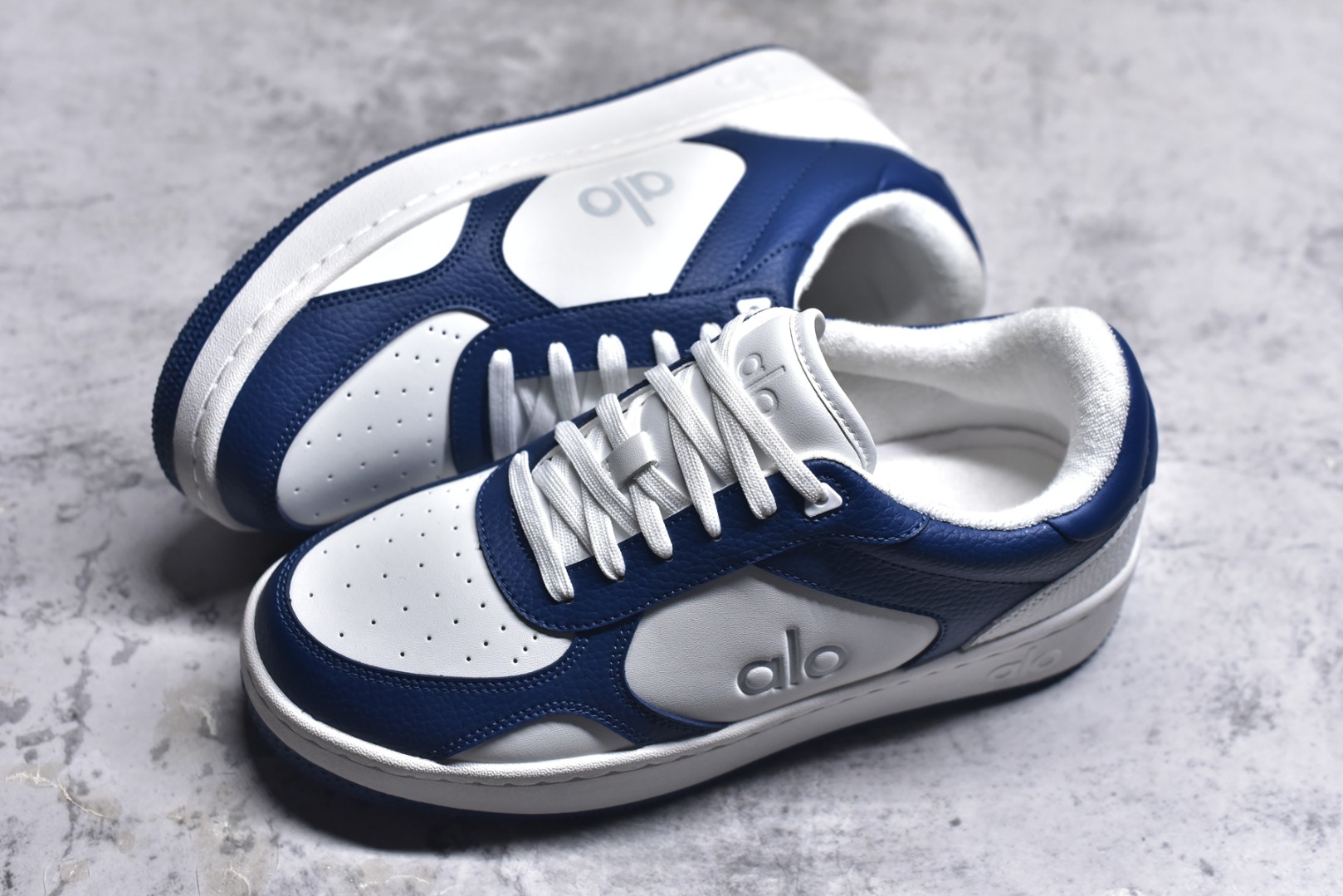 图片[7]-# Alo yoga Recovery Mode 内增高 低帮休闲板鞋 A0685U 海淘代购专供品质 原版开发 市面唯一独家私模打造 正确组合大底➕组合鞋垫 经典百搭鞋型 穿什么都好看 内里隐形增高鞋垫 矮子乐必备神鞋 尺码：39-46-选品中心