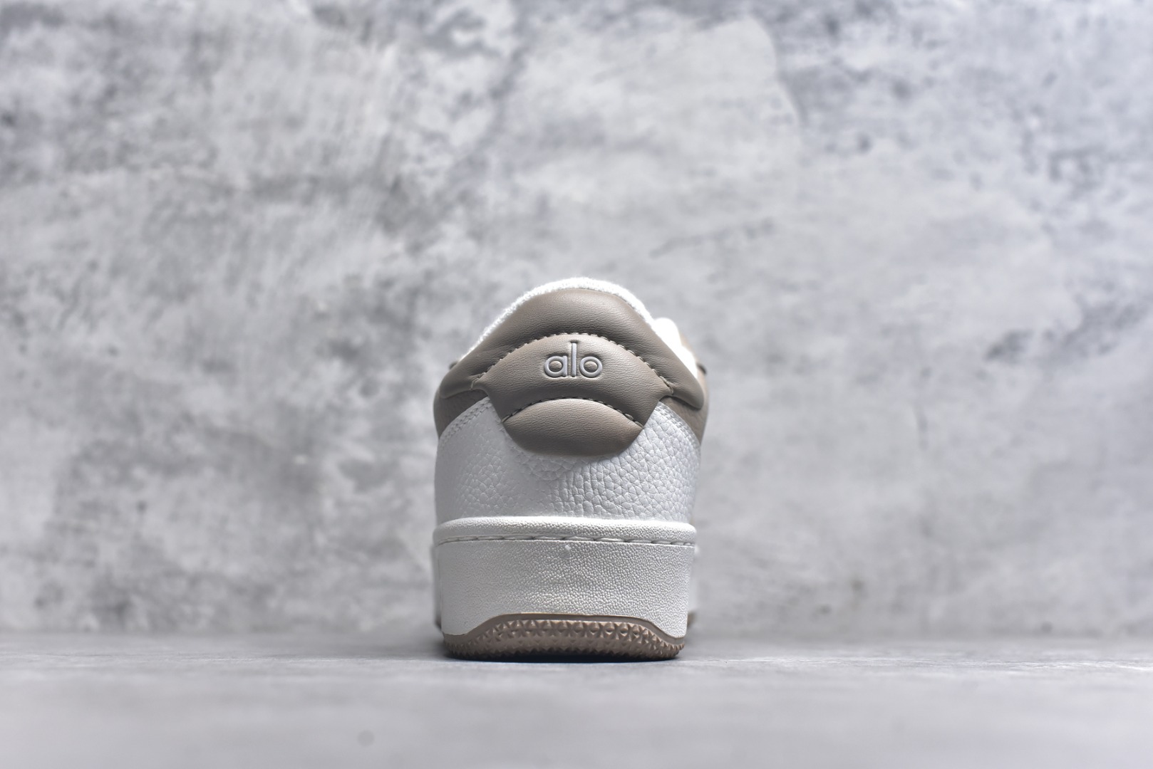 图片[5]-# Alo yoga Recovery Mode 内增高 低帮休闲板鞋 A0685U 海淘代购专供品质 原版开发 市面唯一独家私模打造 正确组合大底➕组合鞋垫 经典百搭鞋型 穿什么都好看 内里隐形增高鞋垫 矮子乐必备神鞋 尺码：35-46-选品中心