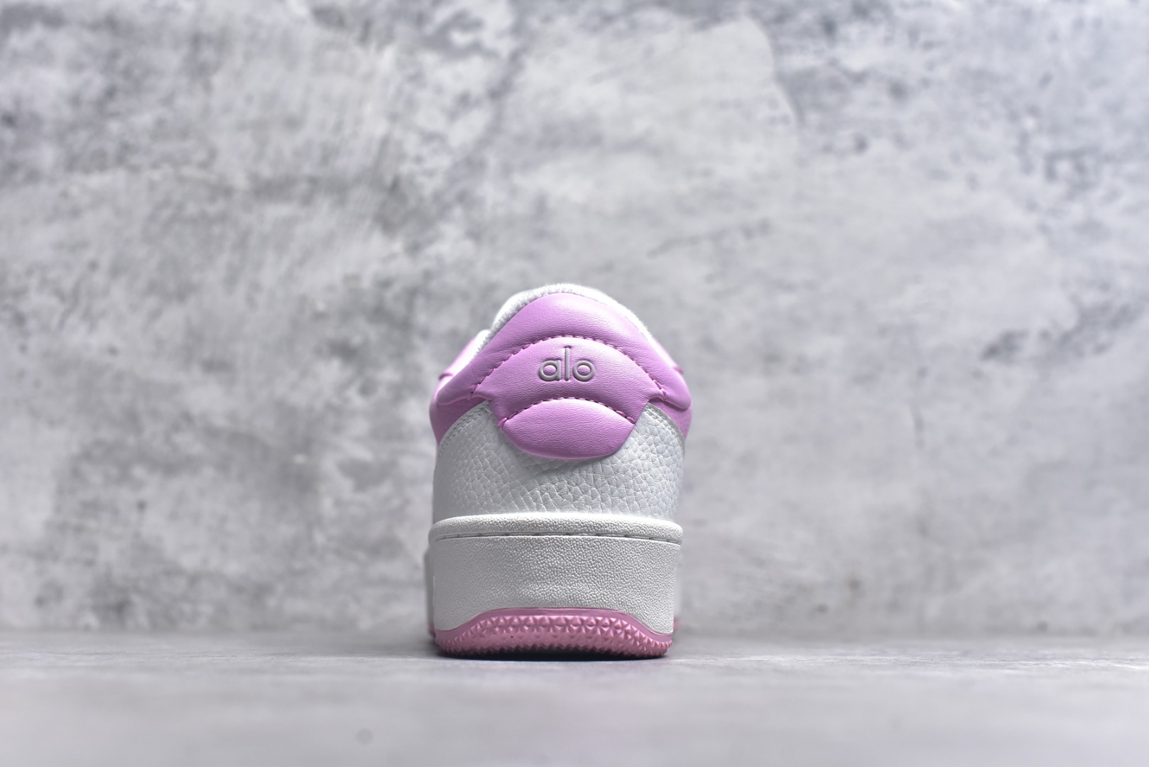 图片[5]-# Alo yoga Recovery Mode 内增高 低帮休闲板鞋 A0685U 海淘代购专供品质 原版开发 市面唯一独家私模打造 正确组合大底➕组合鞋垫 经典百搭鞋型 穿什么都好看 内里隐形增高鞋垫 矮子乐必备神鞋 尺码：35 36 36.5 37 37.5 38 38.5 39 40-选品中心