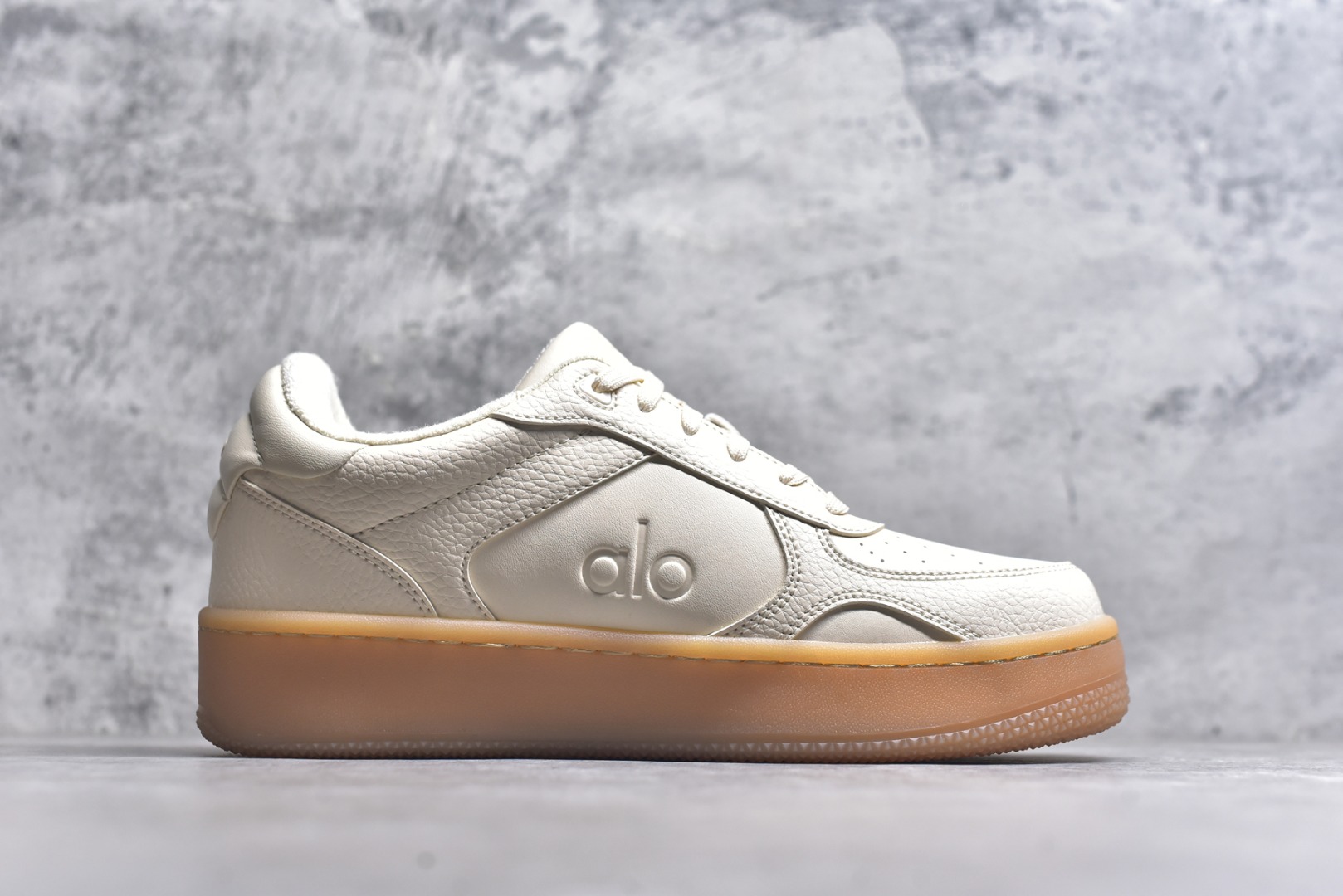 图片[3]-# Alo yoga Recovery Mode 内增高 低帮休闲板鞋 A0685U 海淘代购专供品质 原版开发 市面唯一独家私模打造 正确组合大底➕组合鞋垫 经典百搭鞋型 穿什么都好看 内里隐形增高鞋垫 矮子乐必备神鞋 尺码：35-46-选品中心