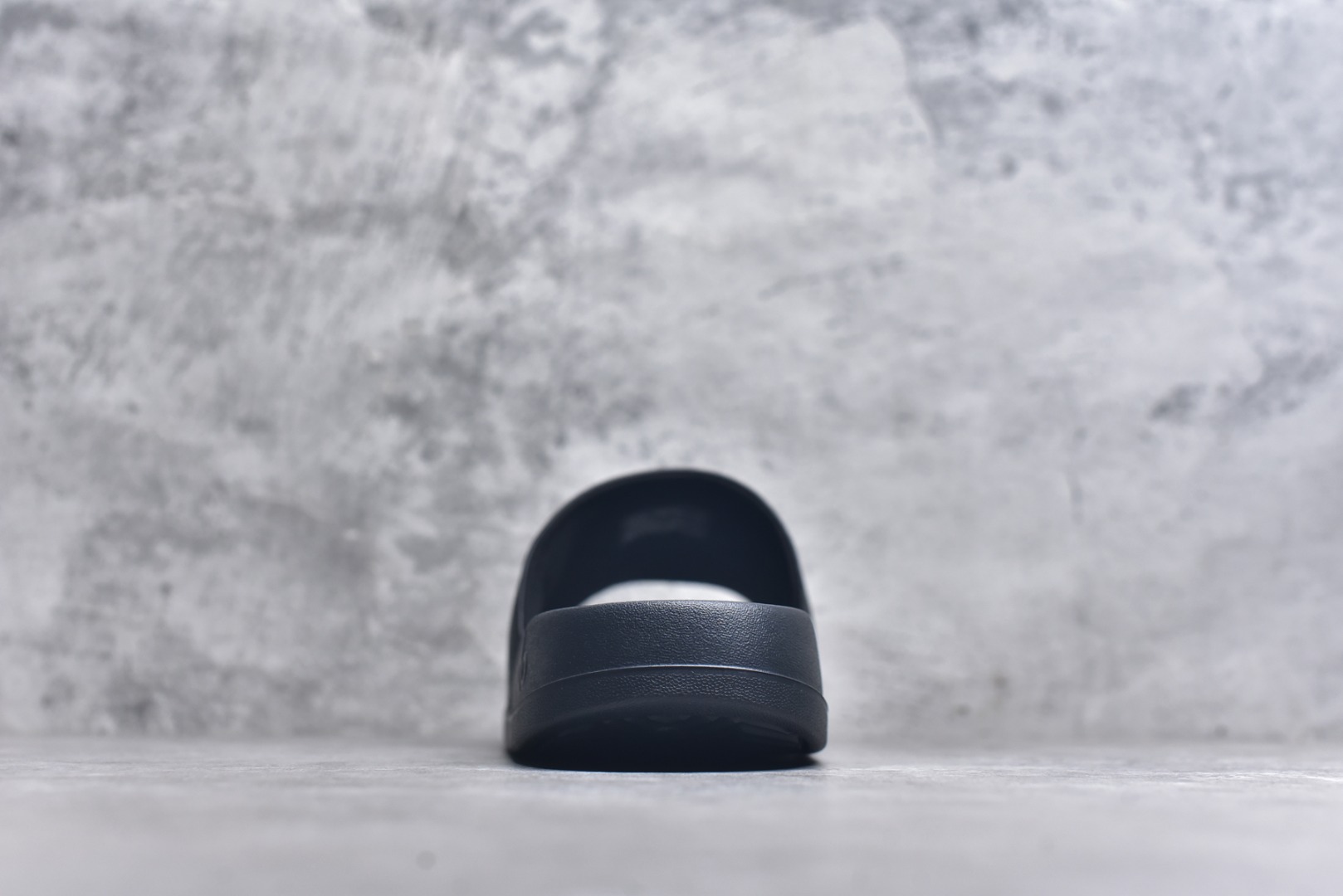 图片[5]-#ALO yoga 舒适百搭 防滑防磨一字拖鞋 男女同款 黑色 尺码：36 37 38 39 40 41 42 43 44 45-选品中心