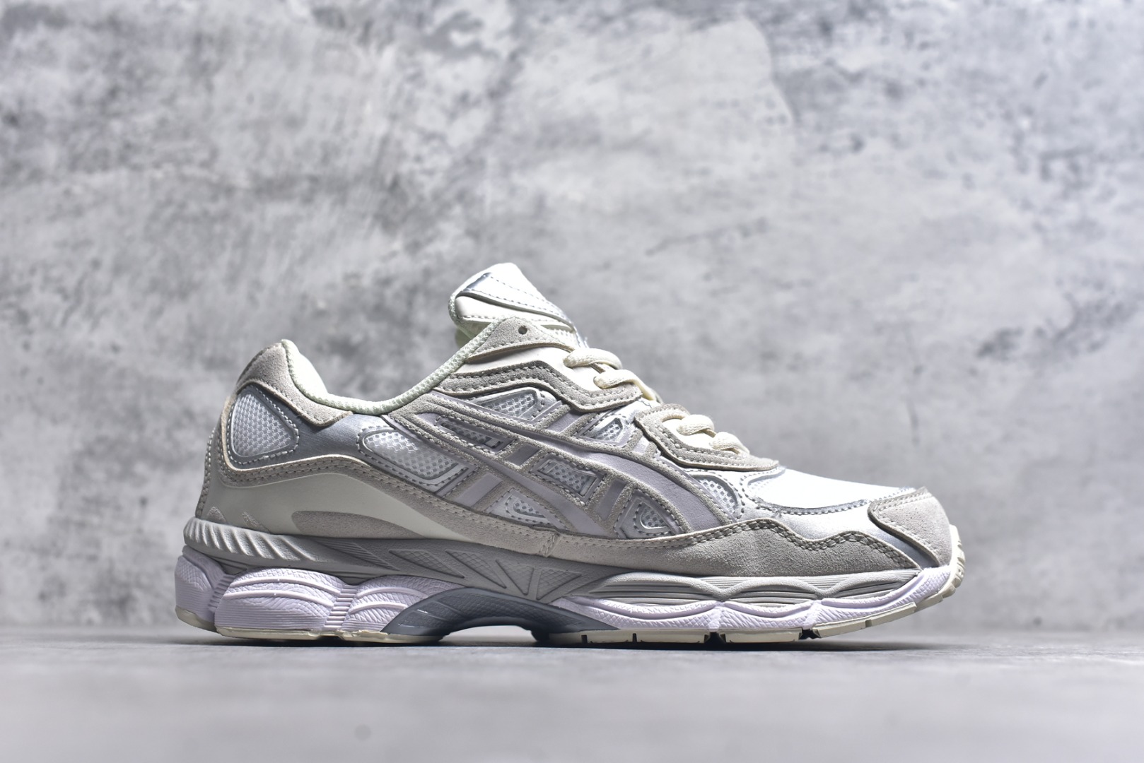 图片[3]-#Asics 亚瑟士 GEL-NYC 低帮运动休闲跑步鞋 1203A663-102 外贸平台专供 大厂出品 细节到位 区别市面通货 尺码：36 37 37.5 38 39 39.5 40 40.5 41.5 42 42.5 43.5 44 45-选品中心