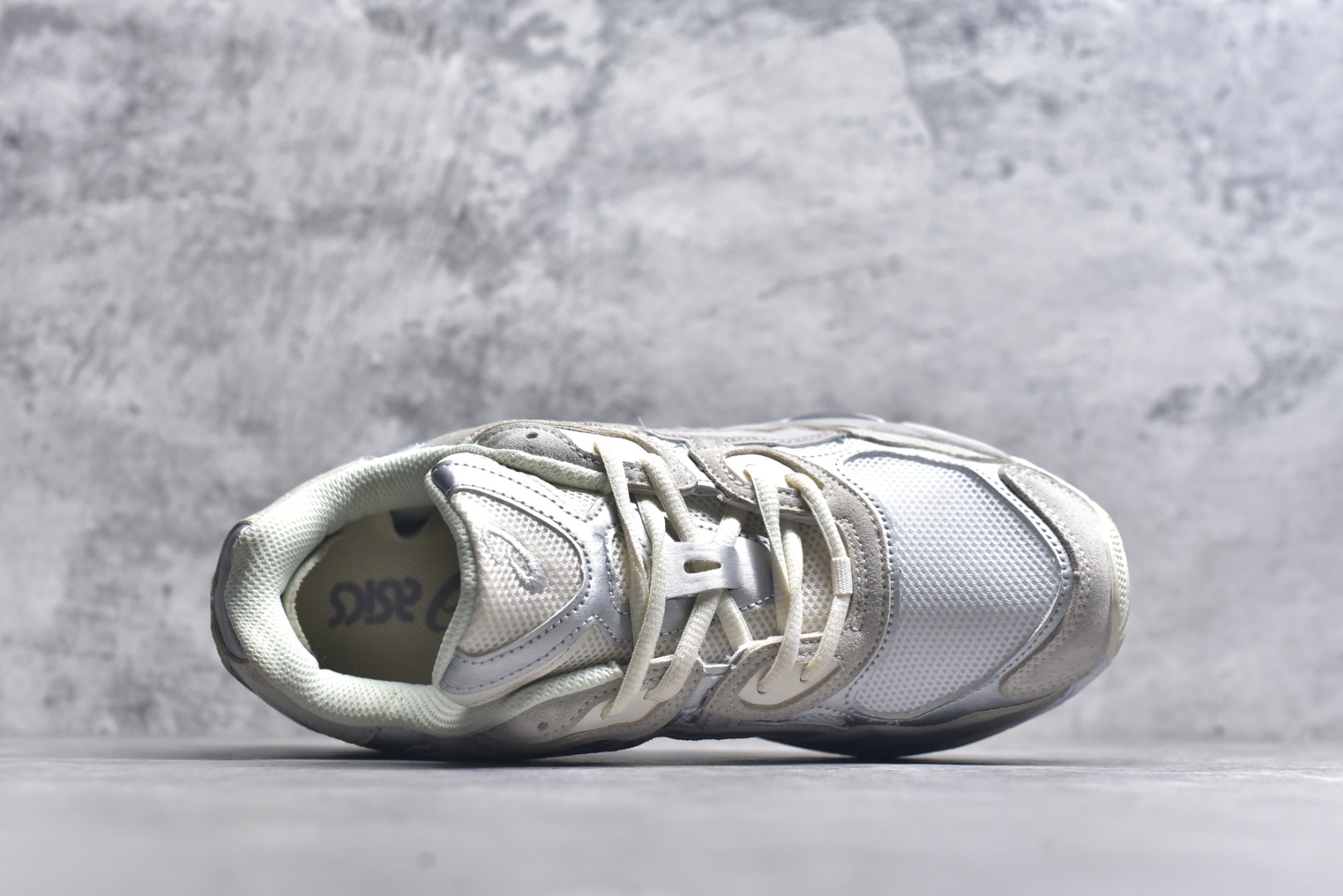 图片[4]-#Asics 亚瑟士 GEL-NYC 低帮运动休闲跑步鞋 1203A663-102 外贸平台专供 大厂出品 细节到位 区别市面通货 尺码：36 37 37.5 38 39 39.5 40 40.5 41.5 42 42.5 43.5 44 45-选品中心