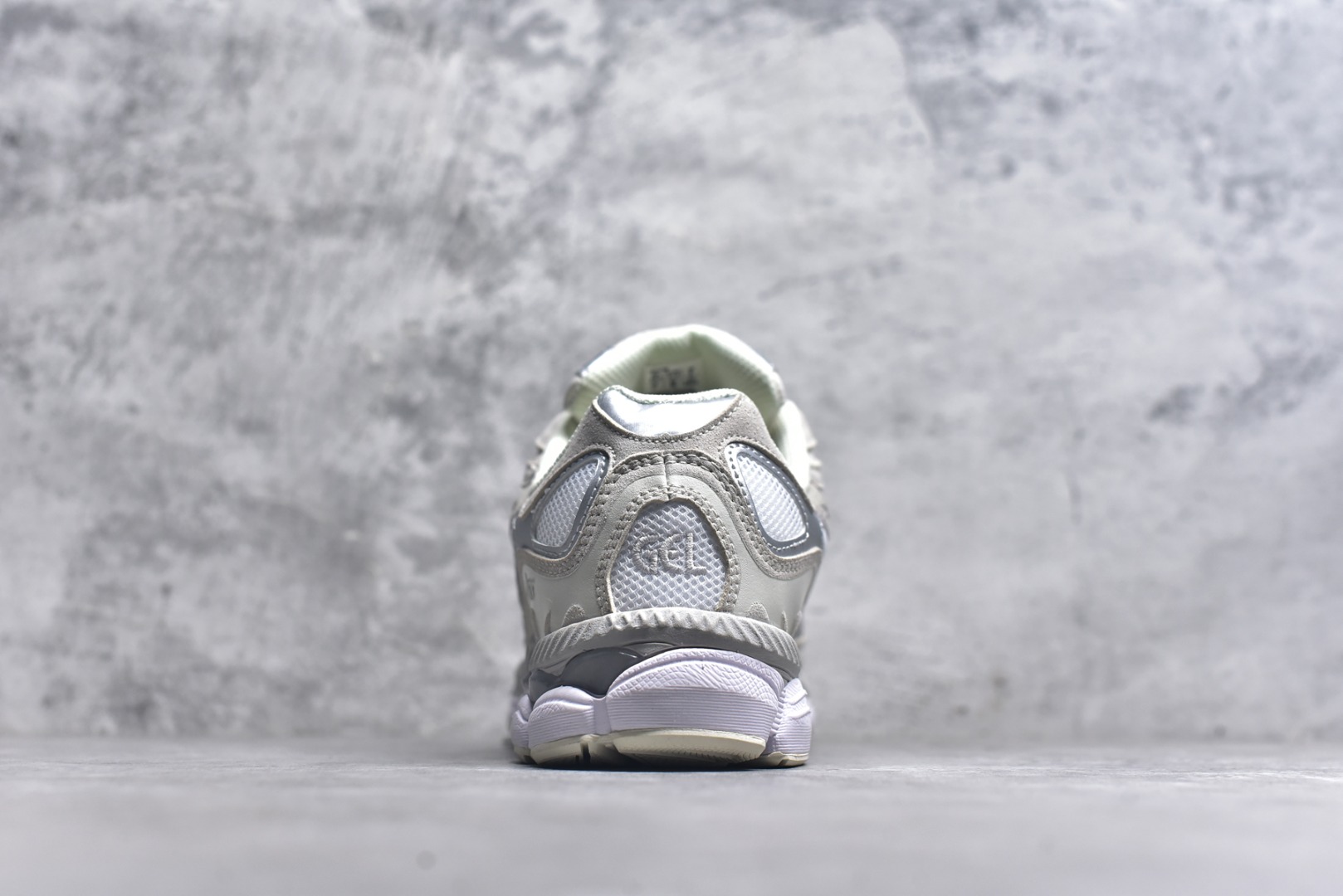 图片[5]-#Asics 亚瑟士 GEL-NYC 低帮运动休闲跑步鞋 1203A663-102 外贸平台专供 大厂出品 细节到位 区别市面通货 尺码：36 37 37.5 38 39 39.5 40 40.5 41.5 42 42.5 43.5 44 45-选品中心