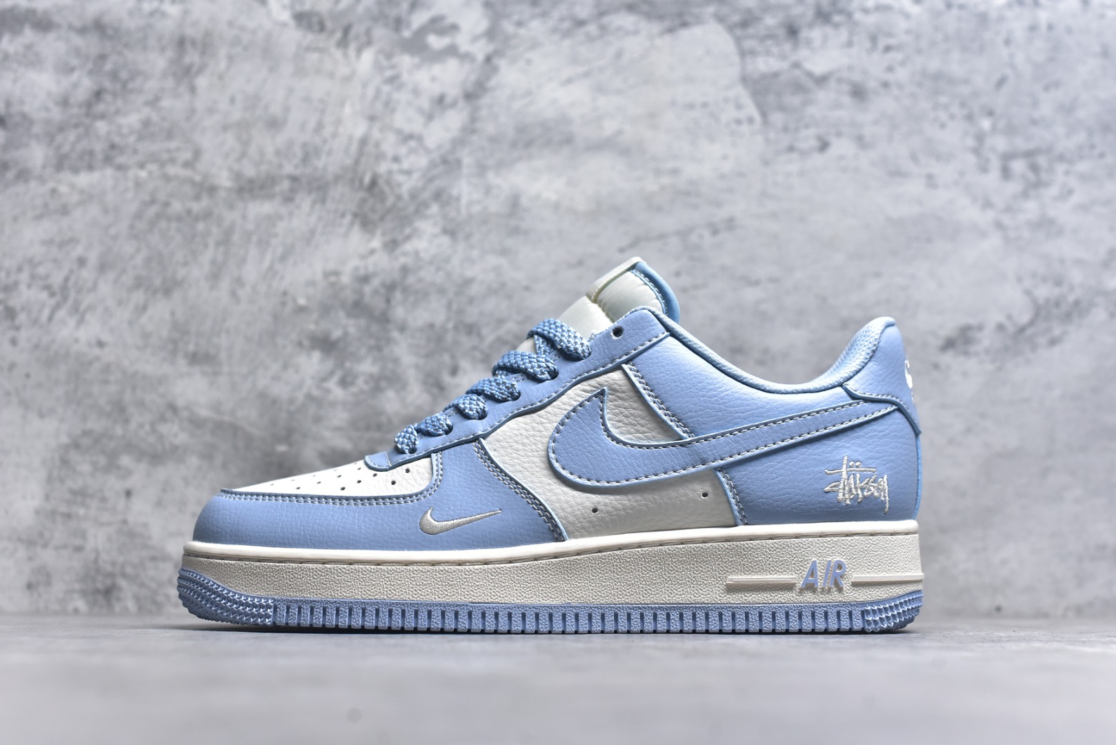 #Nk Air Force 1\'07 Low 斯图西联名-晴天蓝 空军一号低帮休闲板鞋 BB9599-201 #原楦头原纸板 原装鞋盒 定制五金配件 内置全掌气垫 原厂鞋底 尺码：36 36.5 37.5 38 38.5 39 40 40.5 41 42 42.5 43 44 44.5 45 9.D4-选品中心