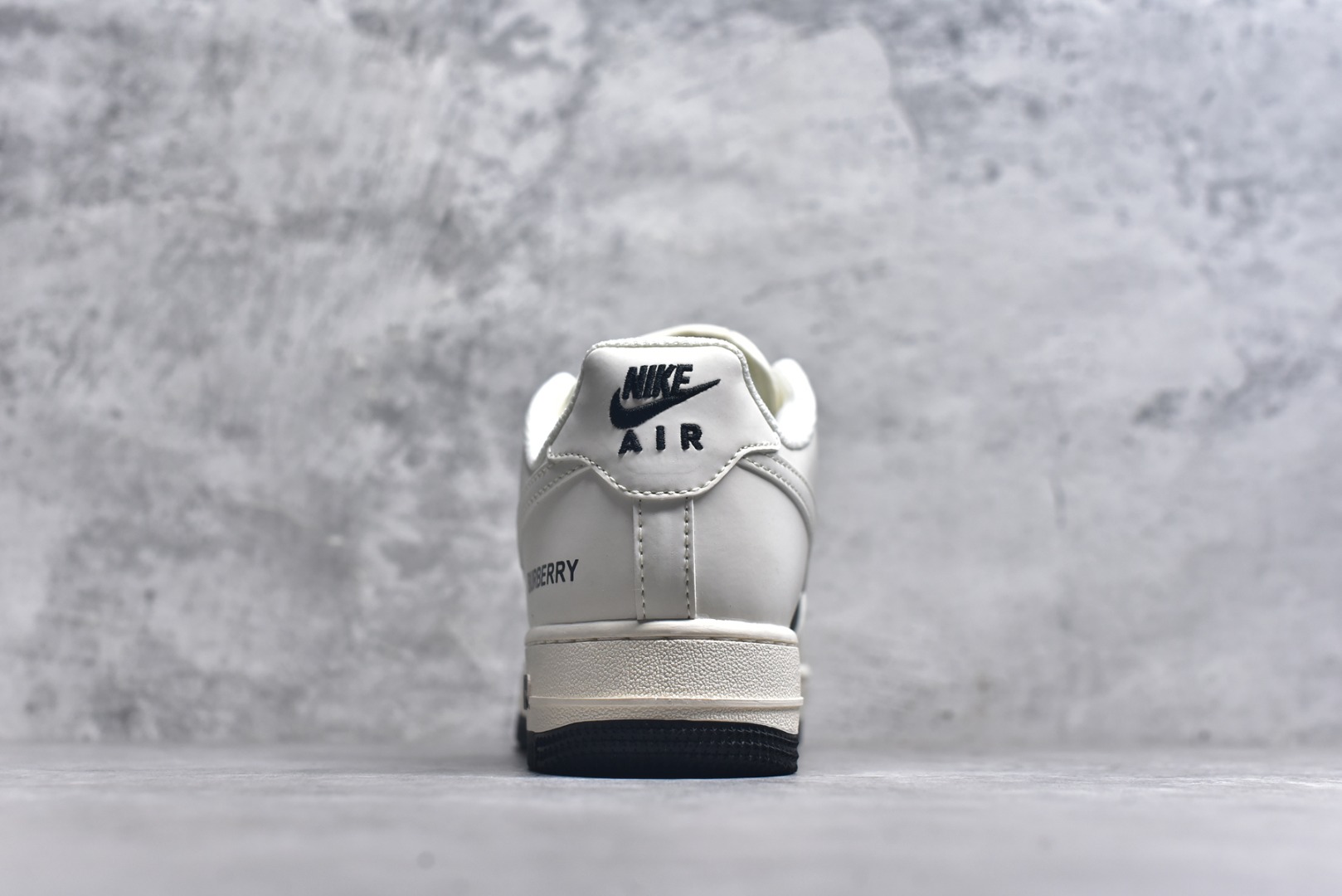 图片[5]-#Nk Air Force 1\’07 Low 巴宝莉联名-黑白拼接 空军一号低帮休闲板鞋 BB8588-227 #原楦头原纸板 原装鞋盒 定制五金配件 内置全掌气垫 原厂鞋底 尺码：36 36.5 37.5 38 38.5 39 40 40.5 41 42 42.5 43 44 44.5 45 9.D4-选品中心