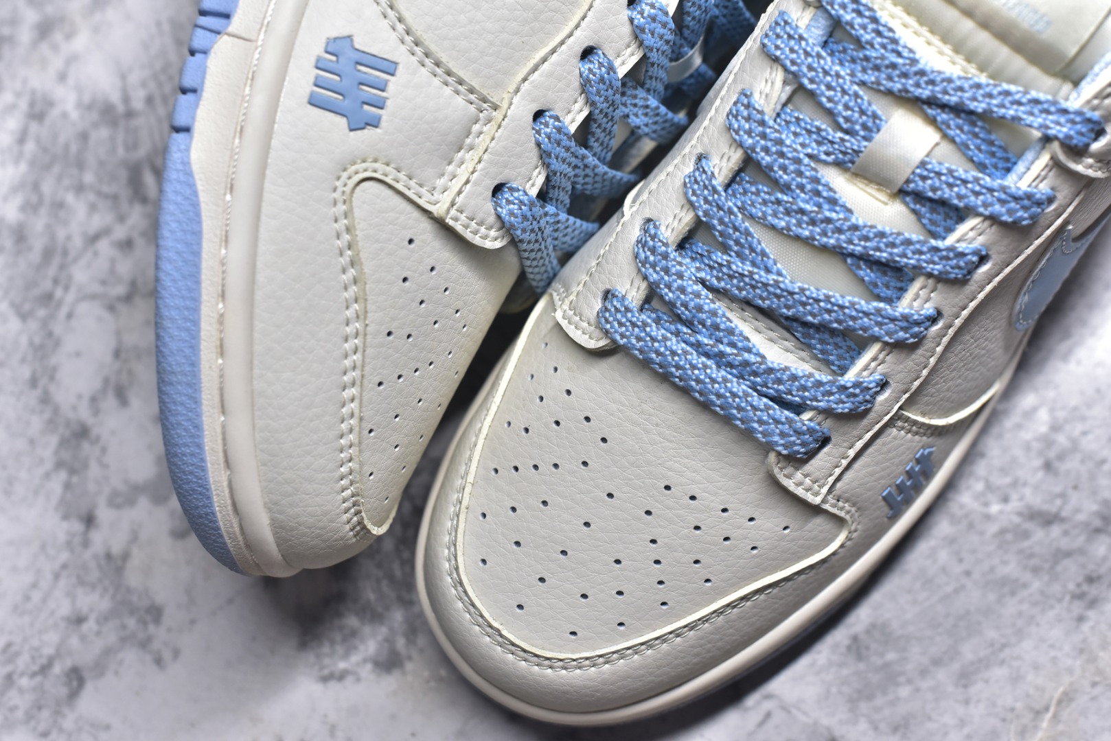 图片[8]-#Nk SB Dunk Low UN联名-天空蓝 周年高端定制 低帮休闲板鞋 BB2699-212 #定制鞋盒 大厂纯原品质出货 超高清洁度 皮料切割干净无任何毛边 细节完美 尺码：36 36.5 37.5 38 38.5 39 40 40.5 41 42 42.5 43 44 44.5 45 9.E5-选品中心