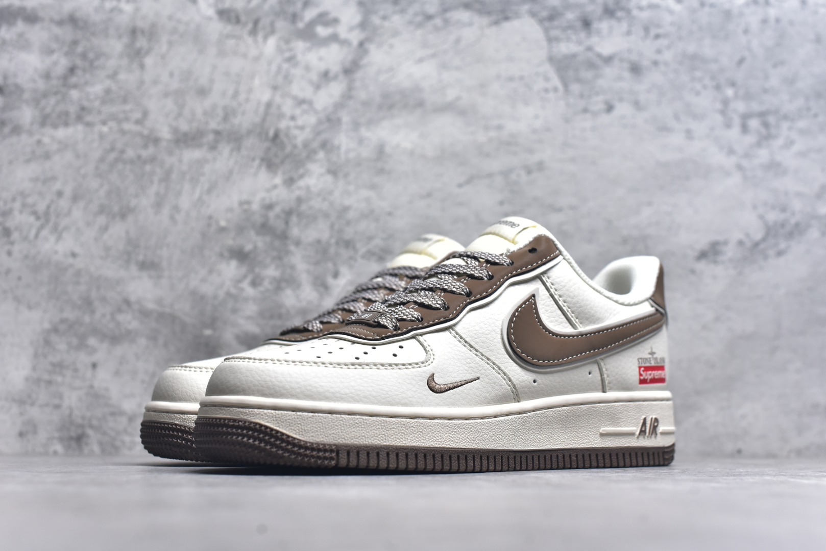图片[2]-#Nk Air Force 1\’07 Low 石头岛Supreme联名-米棕勾 空军一号低帮休闲板鞋 BB1616-306 #原楦头原纸板 原装鞋盒 定制五金配件 内置全掌气垫 原厂鞋底 尺码：36 36.5 37.5 38 38.5 39 40 40.5 41 42 42.5 43 44 44.5 45 9.D4-选品中心