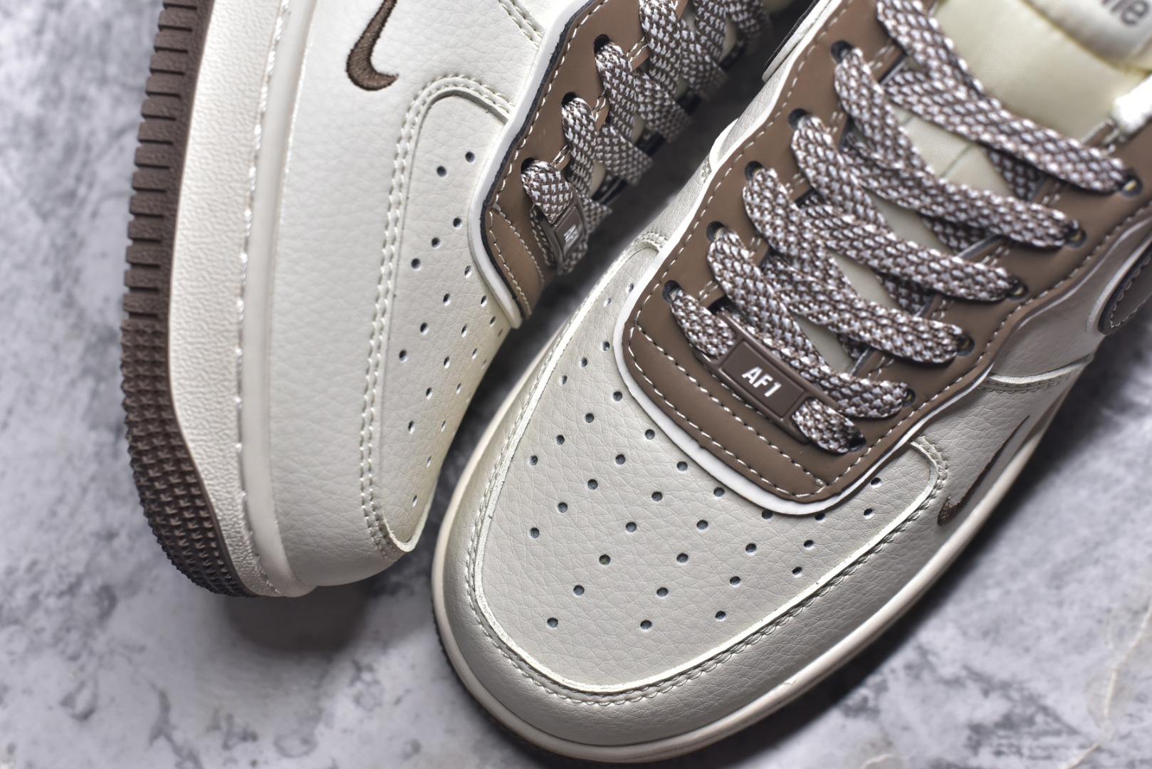 图片[8]-#Nk Air Force 1\’07 Low 石头岛Supreme联名-米棕勾 空军一号低帮休闲板鞋 BB1616-306 #原楦头原纸板 原装鞋盒 定制五金配件 内置全掌气垫 原厂鞋底 尺码：36 36.5 37.5 38 38.5 39 40 40.5 41 42 42.5 43 44 44.5 45 9.D4-选品中心