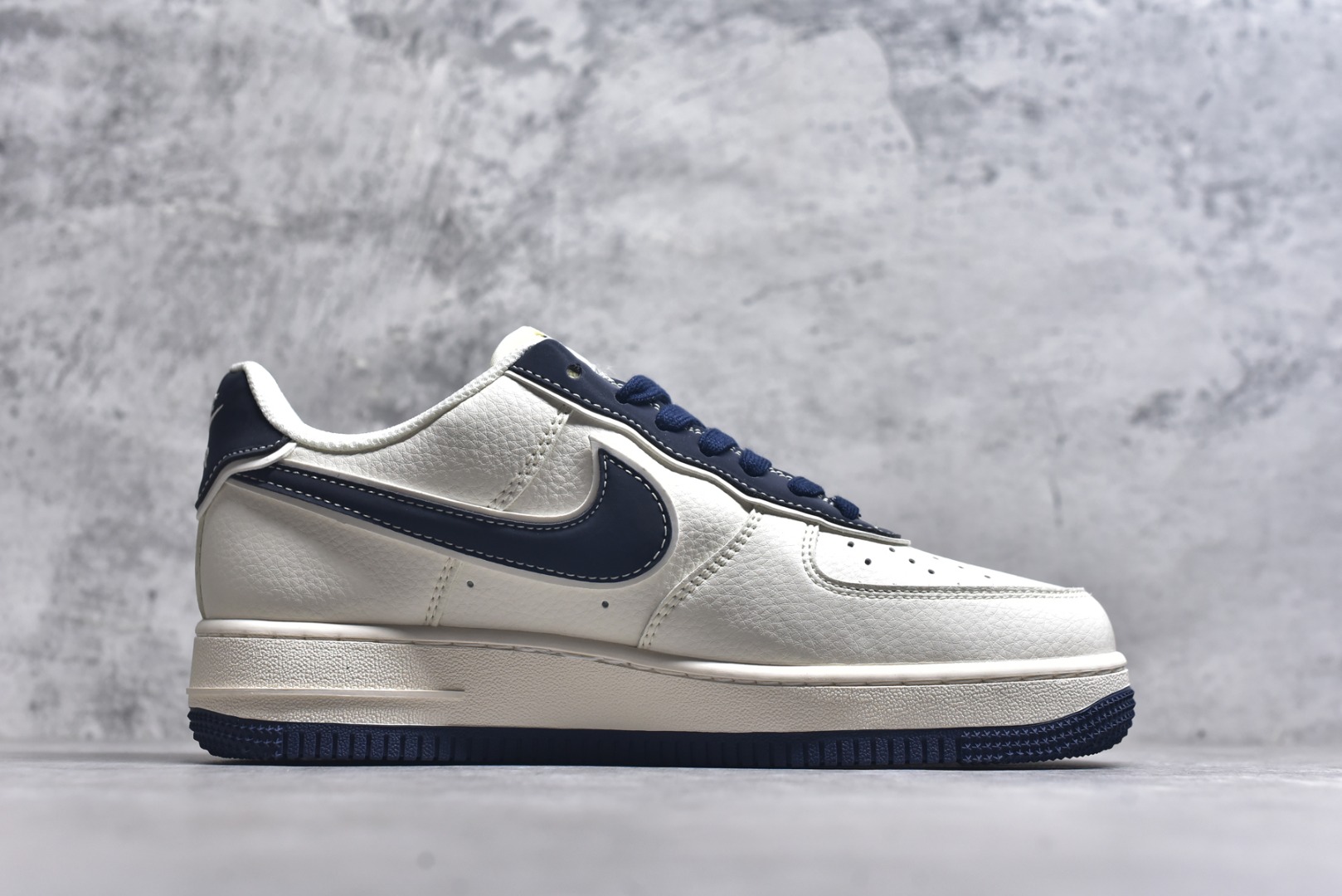 图片[3]-#Nk Air Force 1\’07 Low 石头岛Supreme联名-藏蓝米白 空军一号低帮休闲板鞋 BB1616-302 #原楦头原纸板 原装鞋盒 定制五金配件 内置全掌气垫 原厂鞋底 尺码：36 36.5 37.5 38 38.5 39 40 40.5 41 42 42.5 43 44 44.5 45 9.D4-选品中心