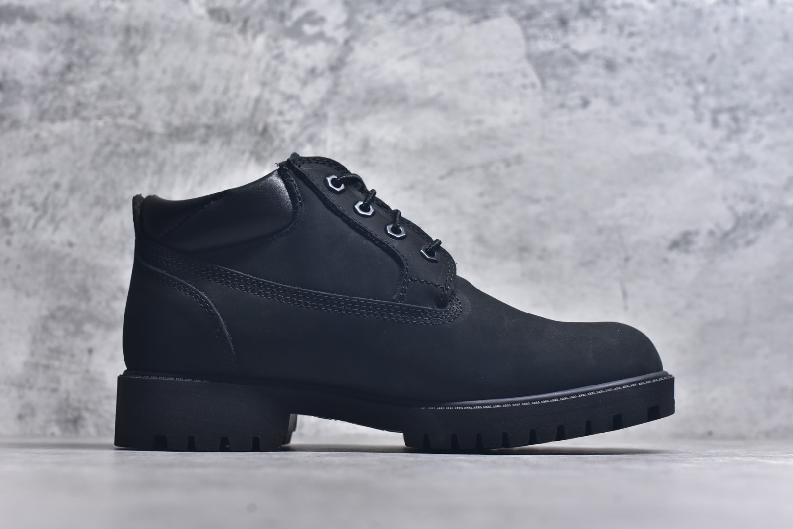 图片[3]-#添柏岚 Timberland 踢不烂/黑色低帮 73538 中山宝元原渠道生产 顶级工艺全新升级 堪称正品复印机 原单进口防水皮料 原厂防伪标紫光灯可扫 电脑车线 四线并齐 横折动态防泼水 顶级正品一致注塑工艺 橡胶防滑大底抗寒御裂 正品一致全真皮领口/内里/鞋垫 配备抗疲劳减震蜂窝鞋垫 舒适性极高 全套原版包装配件 （附送鞋带 橡皮擦 专柜手提袋） 尺码： 39.5 40 41 42 43 44 45 偏大一码。-选品中心