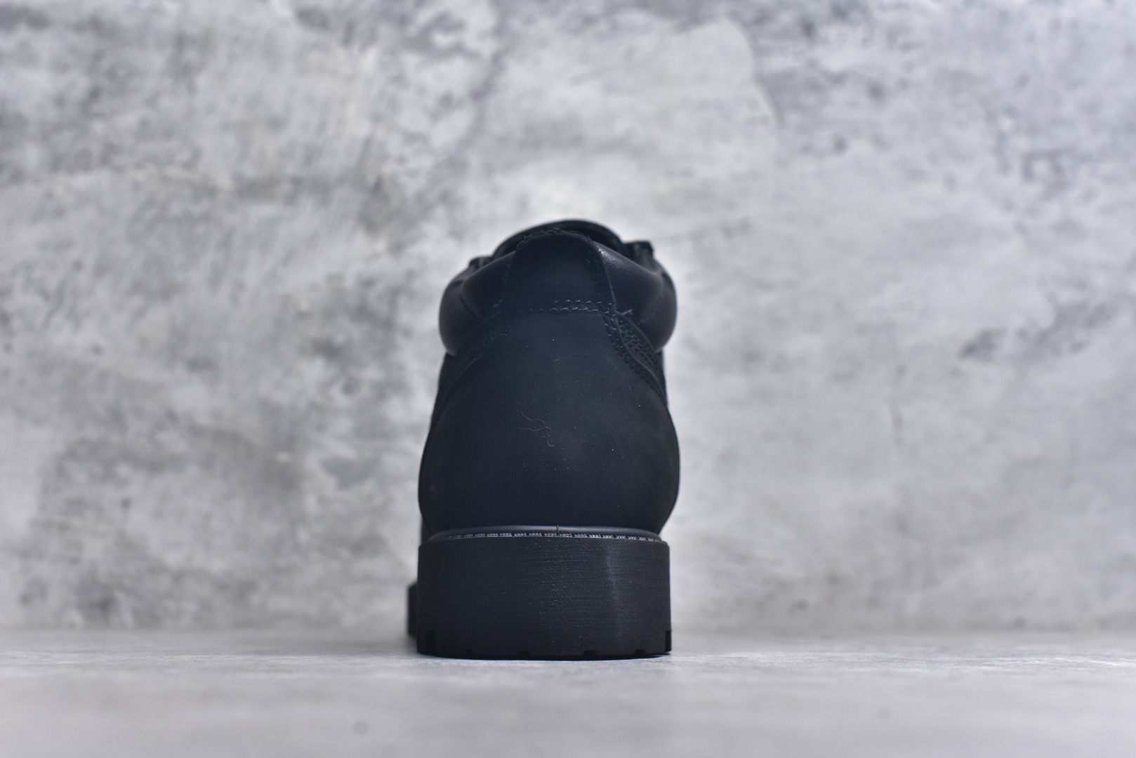 图片[5]-#添柏岚 Timberland 踢不烂/黑色低帮 73538 中山宝元原渠道生产 顶级工艺全新升级 堪称正品复印机 原单进口防水皮料 原厂防伪标紫光灯可扫 电脑车线 四线并齐 横折动态防泼水 顶级正品一致注塑工艺 橡胶防滑大底抗寒御裂 正品一致全真皮领口/内里/鞋垫 配备抗疲劳减震蜂窝鞋垫 舒适性极高 全套原版包装配件 （附送鞋带 橡皮擦 专柜手提袋） 尺码： 39.5 40 41 42 43 44 45 偏大一码。-选品中心