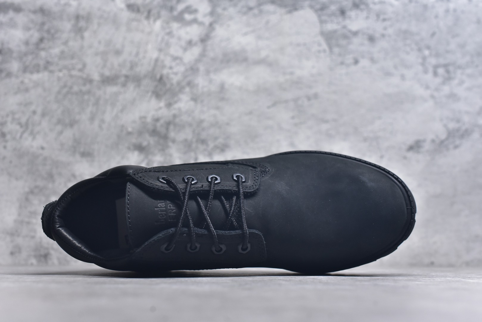 图片[4]-#添柏岚 Timberland 踢不烂/黑色低帮 73538 中山宝元原渠道生产 顶级工艺全新升级 堪称正品复印机 原单进口防水皮料 原厂防伪标紫光灯可扫 电脑车线 四线并齐 横折动态防泼水 顶级正品一致注塑工艺 橡胶防滑大底抗寒御裂 正品一致全真皮领口/内里/鞋垫 配备抗疲劳减震蜂窝鞋垫 舒适性极高 全套原版包装配件 （附送鞋带 橡皮擦 专柜手提袋） 尺码： 39.5 40 41 42 43 44 45 偏大一码。-选品中心