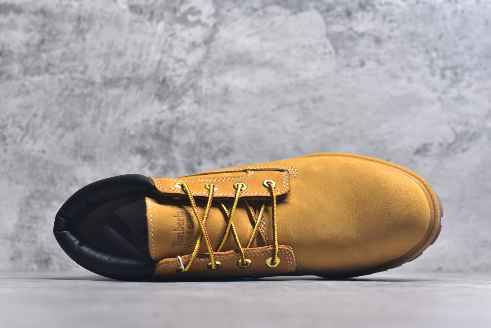 图片[4]-#添柏岚 Timberland 踢不烂/经典款中帮黄色23061 中山宝元原渠道生产 顶级工艺全新升级 堪称正品复印机 原单进口防水皮料 原厂防伪标紫光灯可扫 电脑车线 四线并齐 横折动态防泼水 顶级正品一致注塑工艺 橡胶防滑大底抗寒御裂 正品一致全真皮领口/内里/鞋垫 配备抗疲劳减震蜂窝鞋垫 舒适性极高 全套原版包装配件 （附送鞋带 清洁橡皮擦 专柜手提袋） 尺码： 35 36 37 38 39 39.5 40 41 42 43 44 45 偏大一码-选品中心