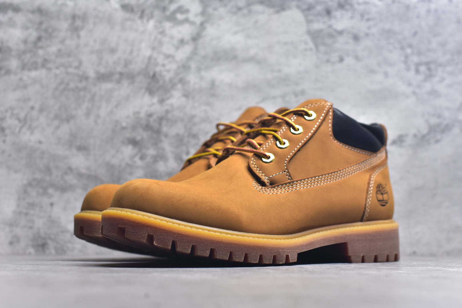 图片[2]-#添柏岚 Timberland 踢不烂/黄色低帮 73538 中山宝元原渠道生产 顶级工艺全新升级 堪称正品复印机 原单进口防水皮料 原厂防伪标紫光灯可扫 电脑车线 四线并齐 横折动态防泼水 顶级正品一致注塑工艺 橡胶防滑大底抗寒御裂 正品一致全真皮领口/内里/鞋垫 配备抗疲劳减震蜂窝鞋垫 舒适性极高 全套原版包装配件 （附送鞋带 橡皮擦 专柜手提袋） 尺码： 39.5 40 41 42 43 44 45 偏大一码。-选品中心