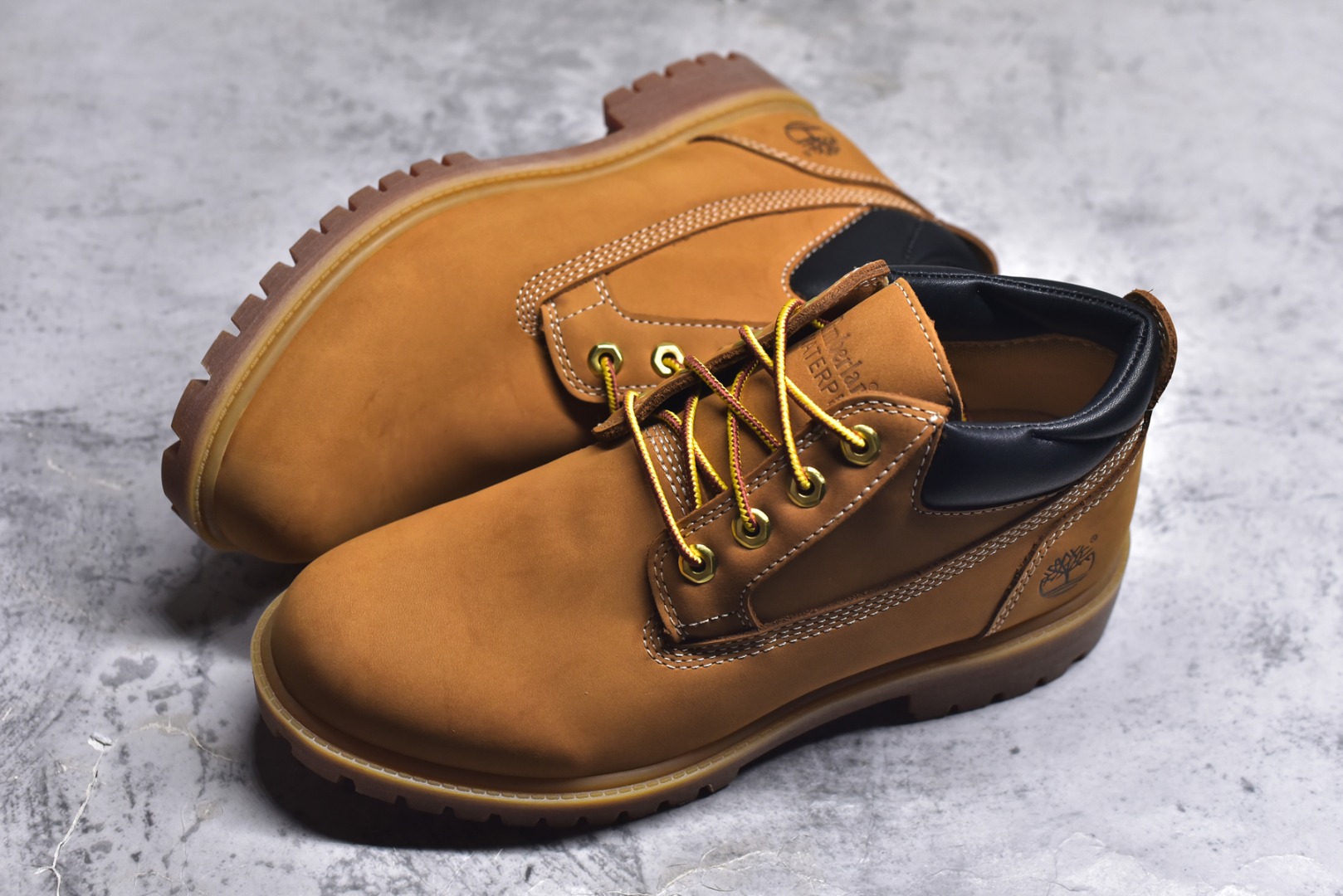 图片[7]-#添柏岚 Timberland 踢不烂/黄色低帮 73538 中山宝元原渠道生产 顶级工艺全新升级 堪称正品复印机 原单进口防水皮料 原厂防伪标紫光灯可扫 电脑车线 四线并齐 横折动态防泼水 顶级正品一致注塑工艺 橡胶防滑大底抗寒御裂 正品一致全真皮领口/内里/鞋垫 配备抗疲劳减震蜂窝鞋垫 舒适性极高 全套原版包装配件 （附送鞋带 橡皮擦 专柜手提袋） 尺码： 39.5 40 41 42 43 44 45 偏大一码。-选品中心